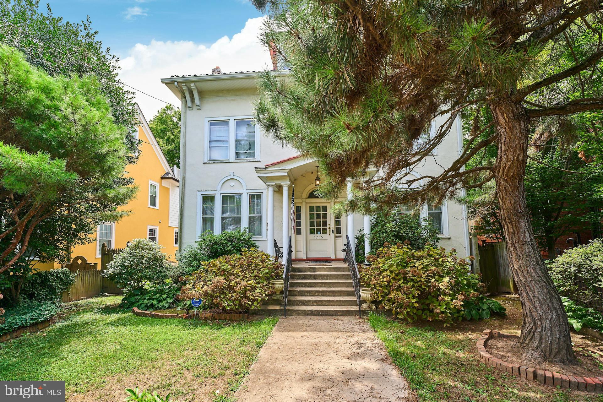 Real estate listing preview #4