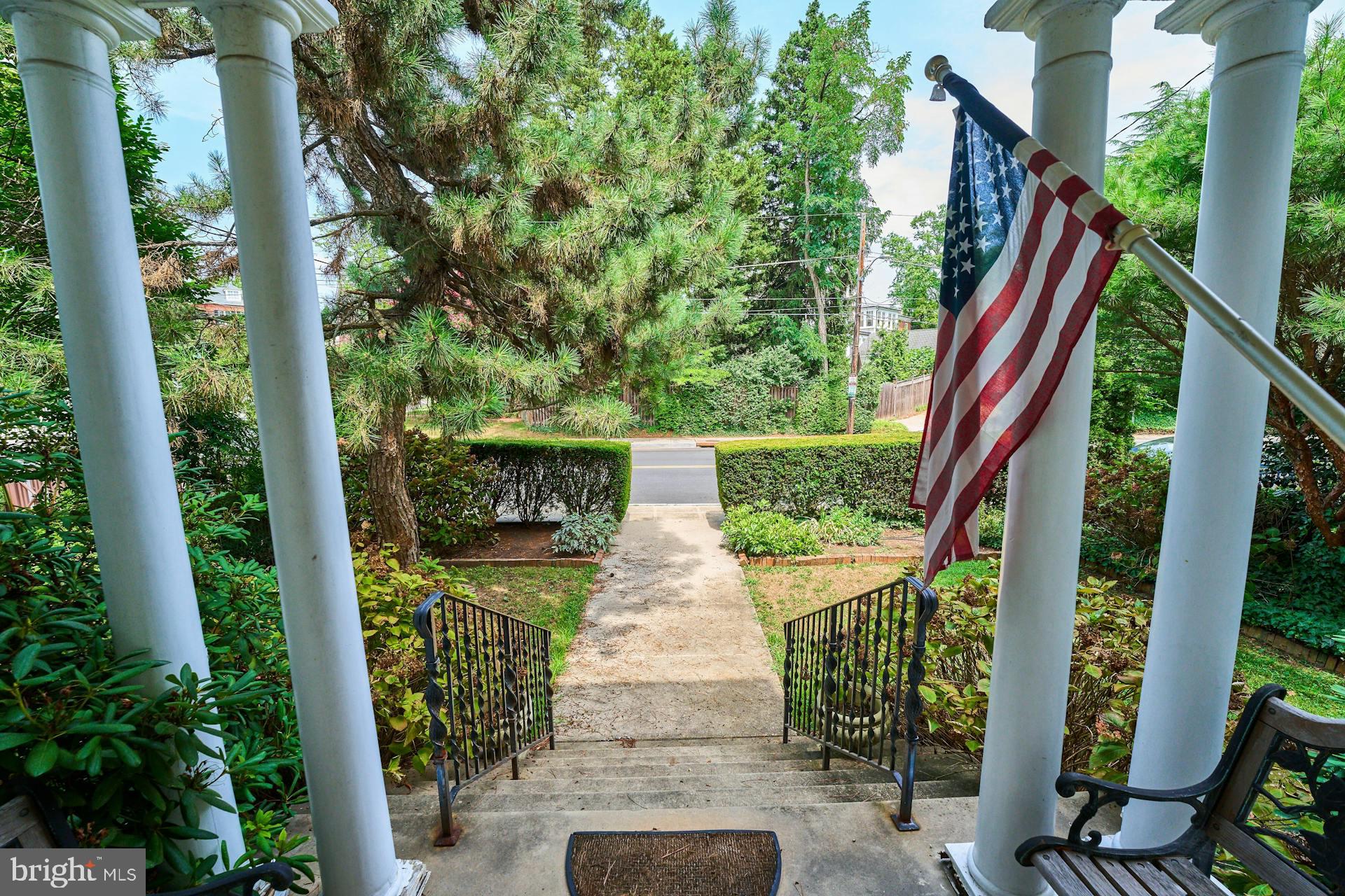 Real estate listing preview #8