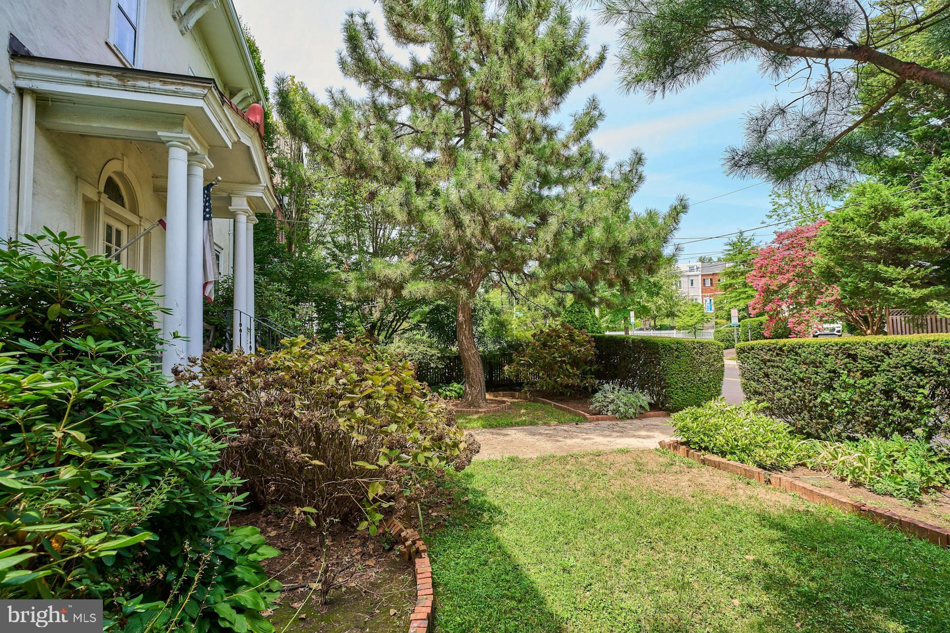 Real estate listing preview #7