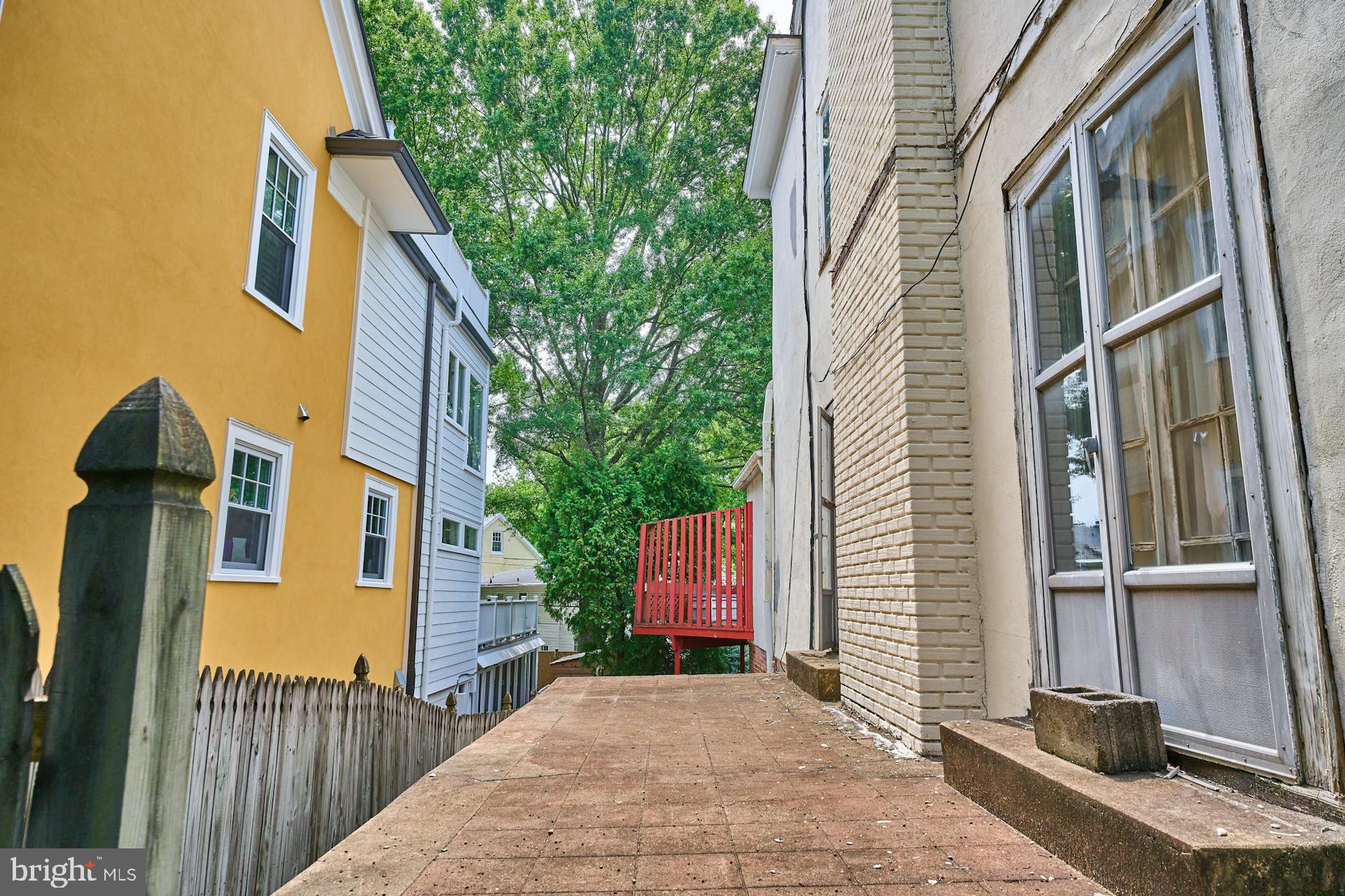 Real estate listing preview #10