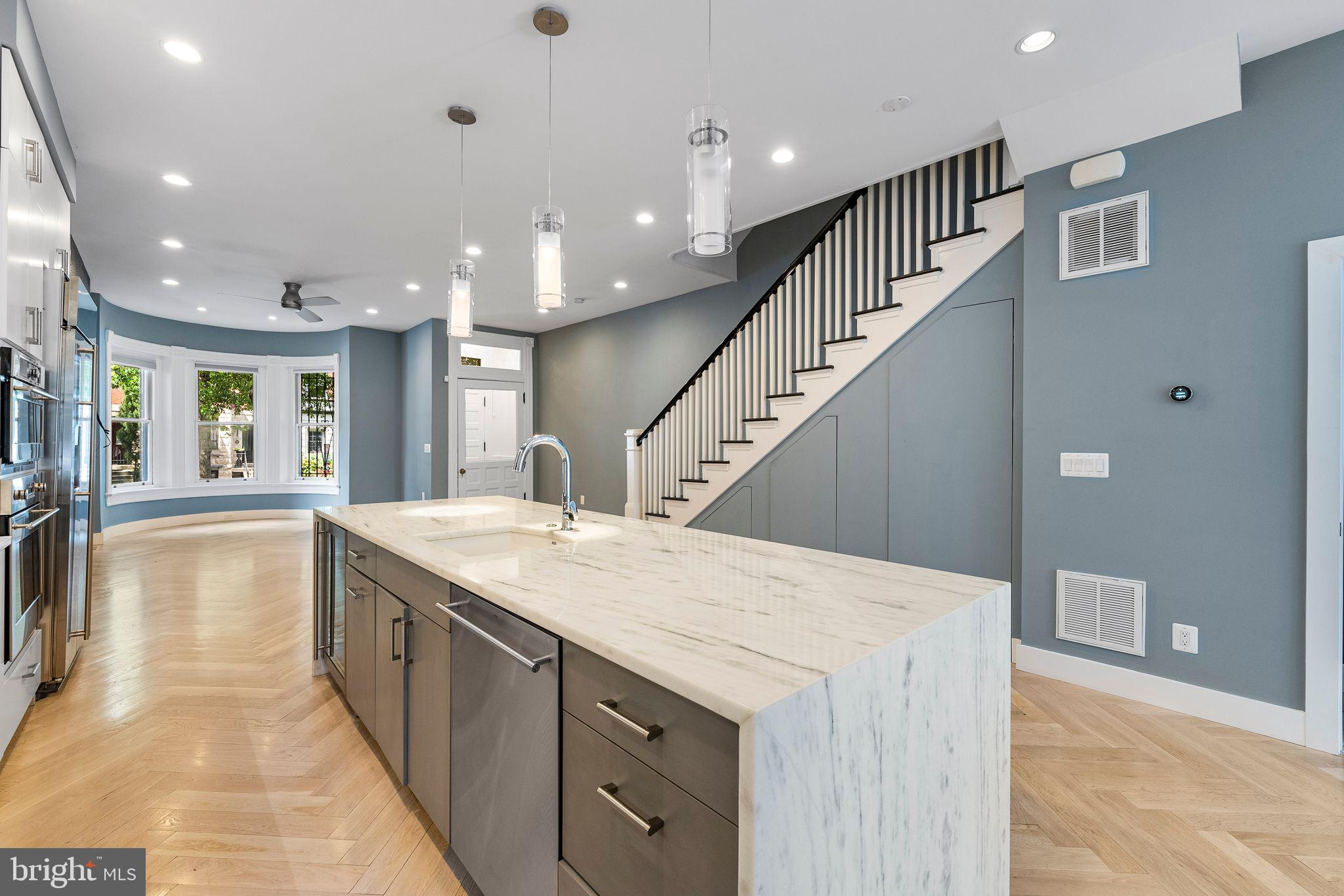 Real estate listing preview #8