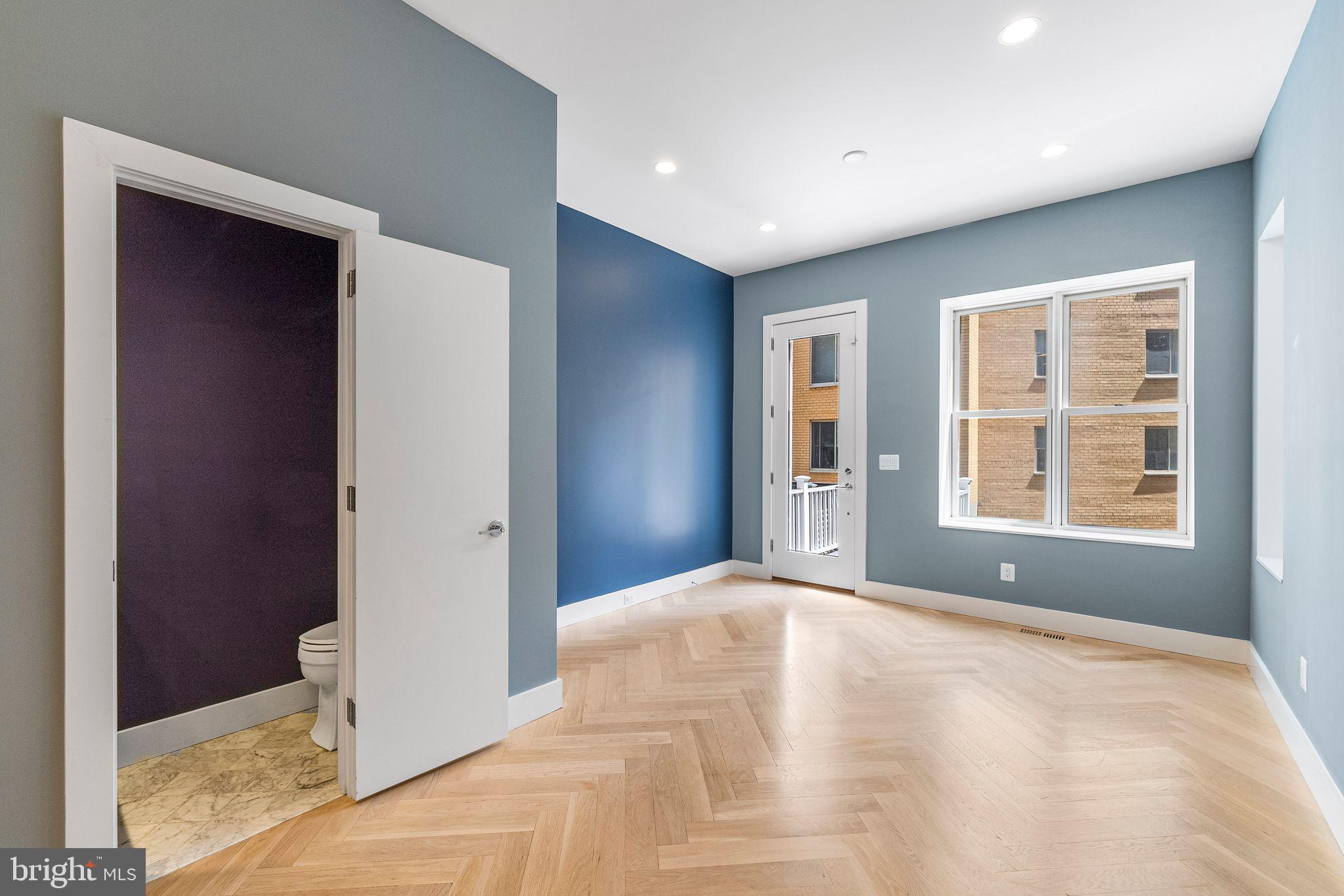 Real estate listing preview #6