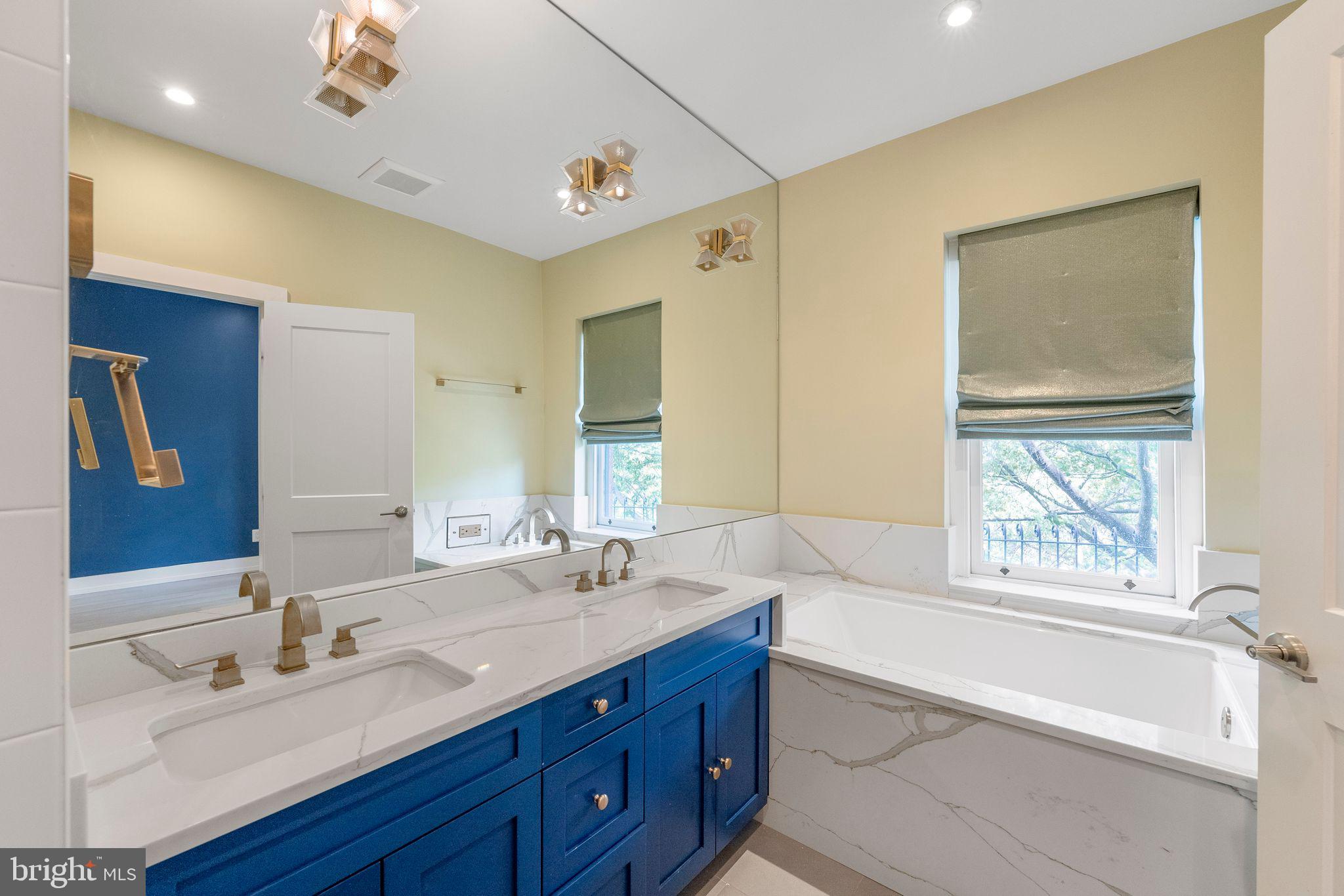 Real estate listing preview #32