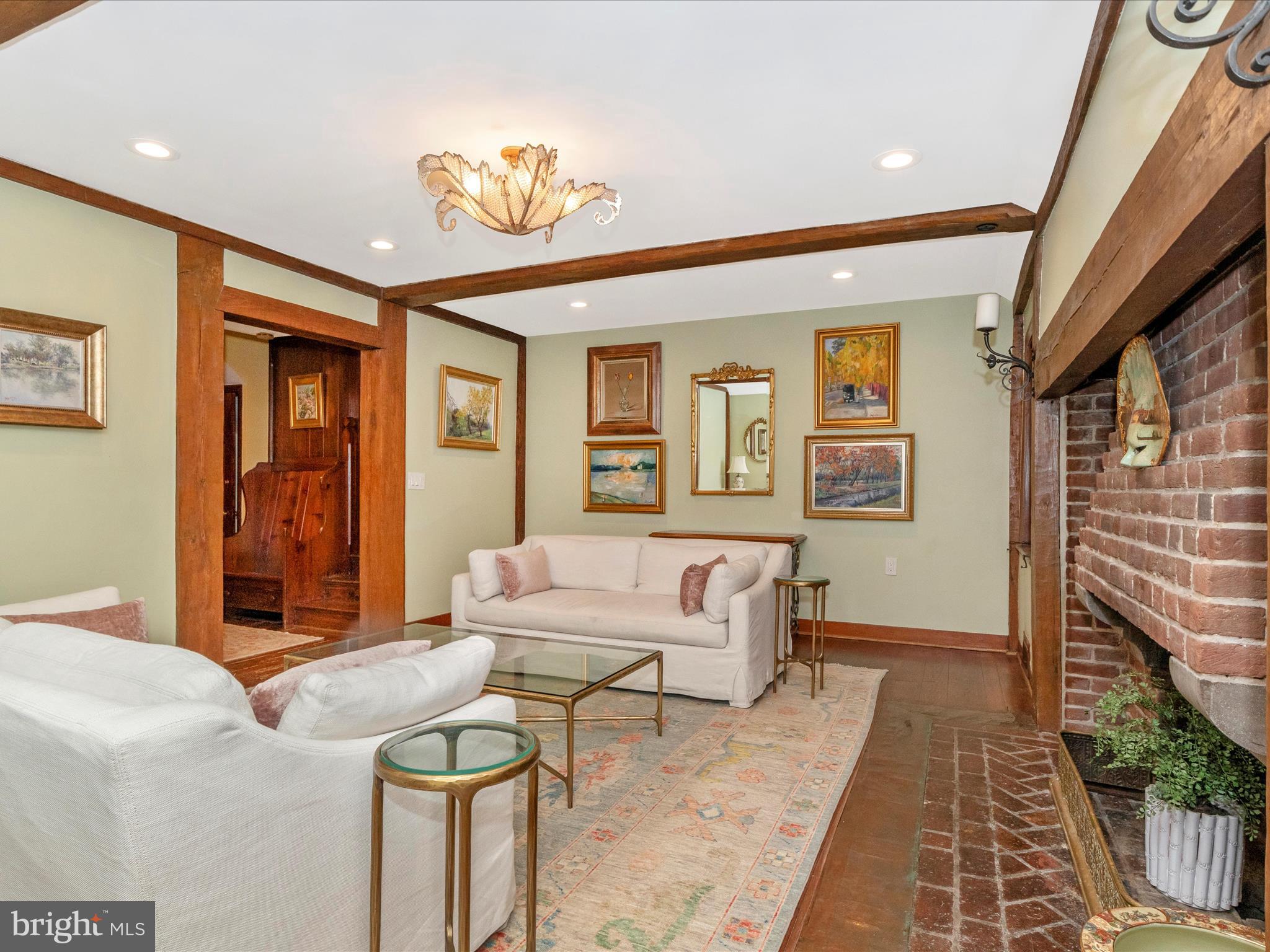 Real estate listing preview #18