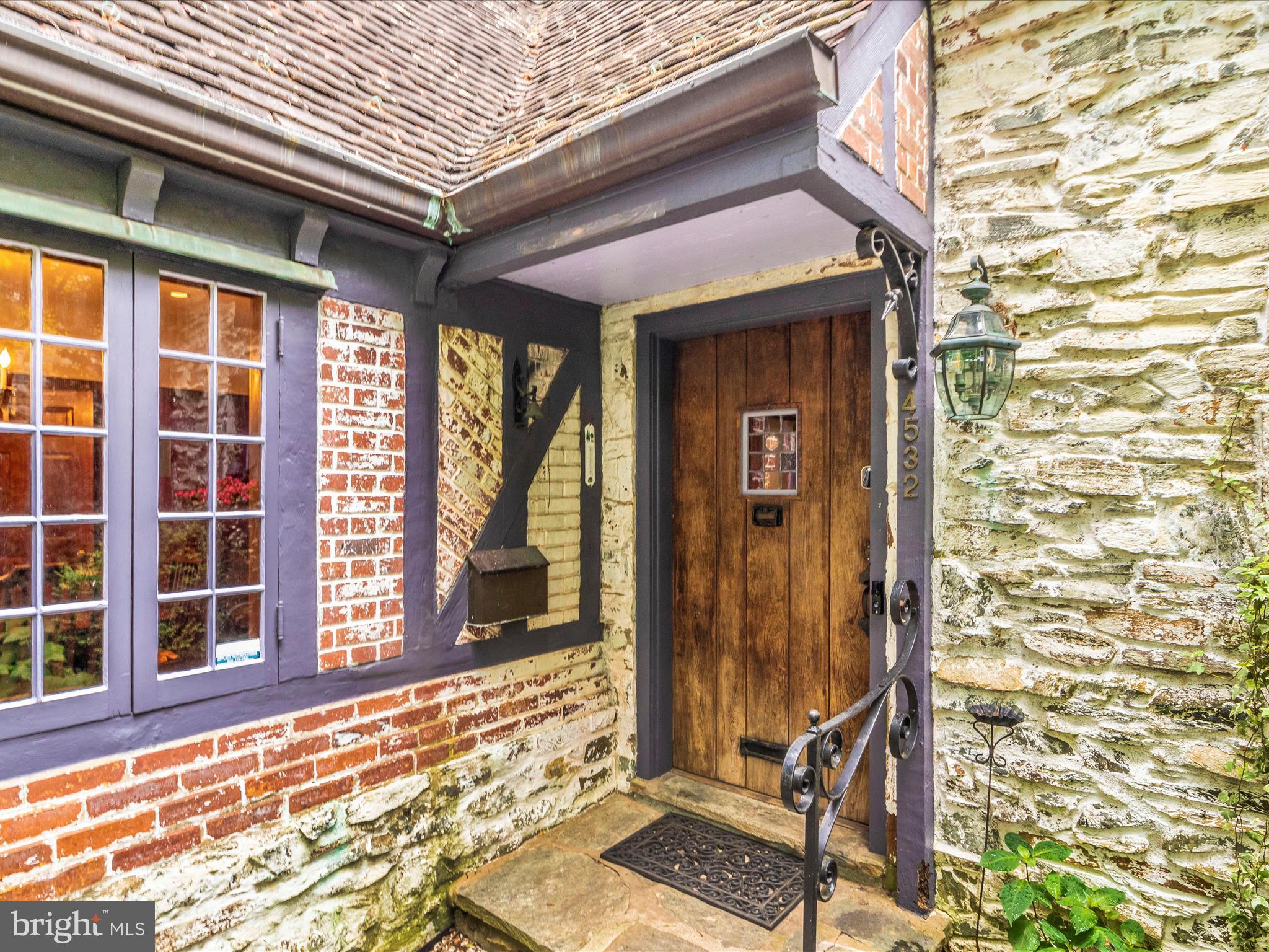 Real estate listing preview #2