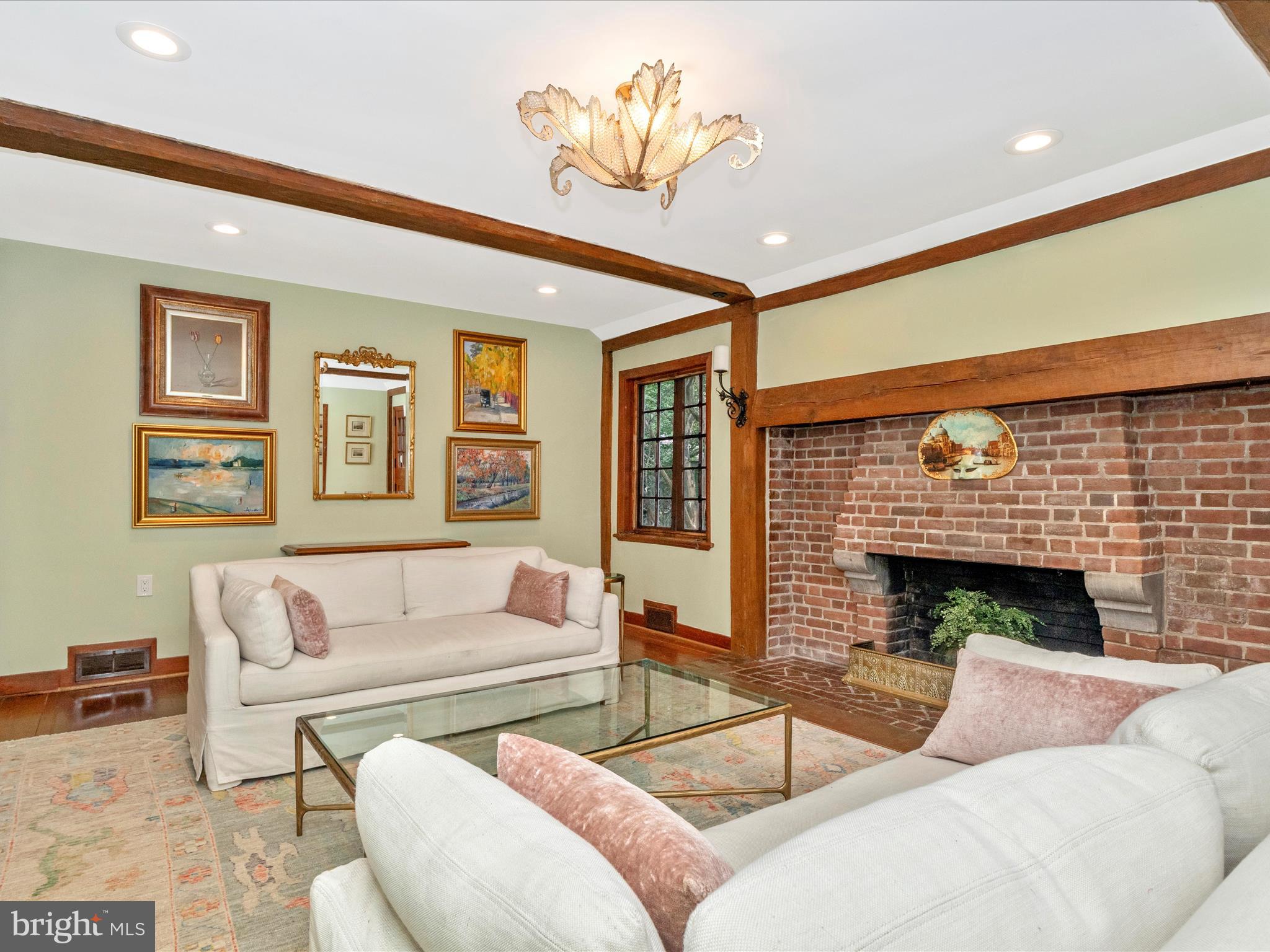 Real estate listing preview #17