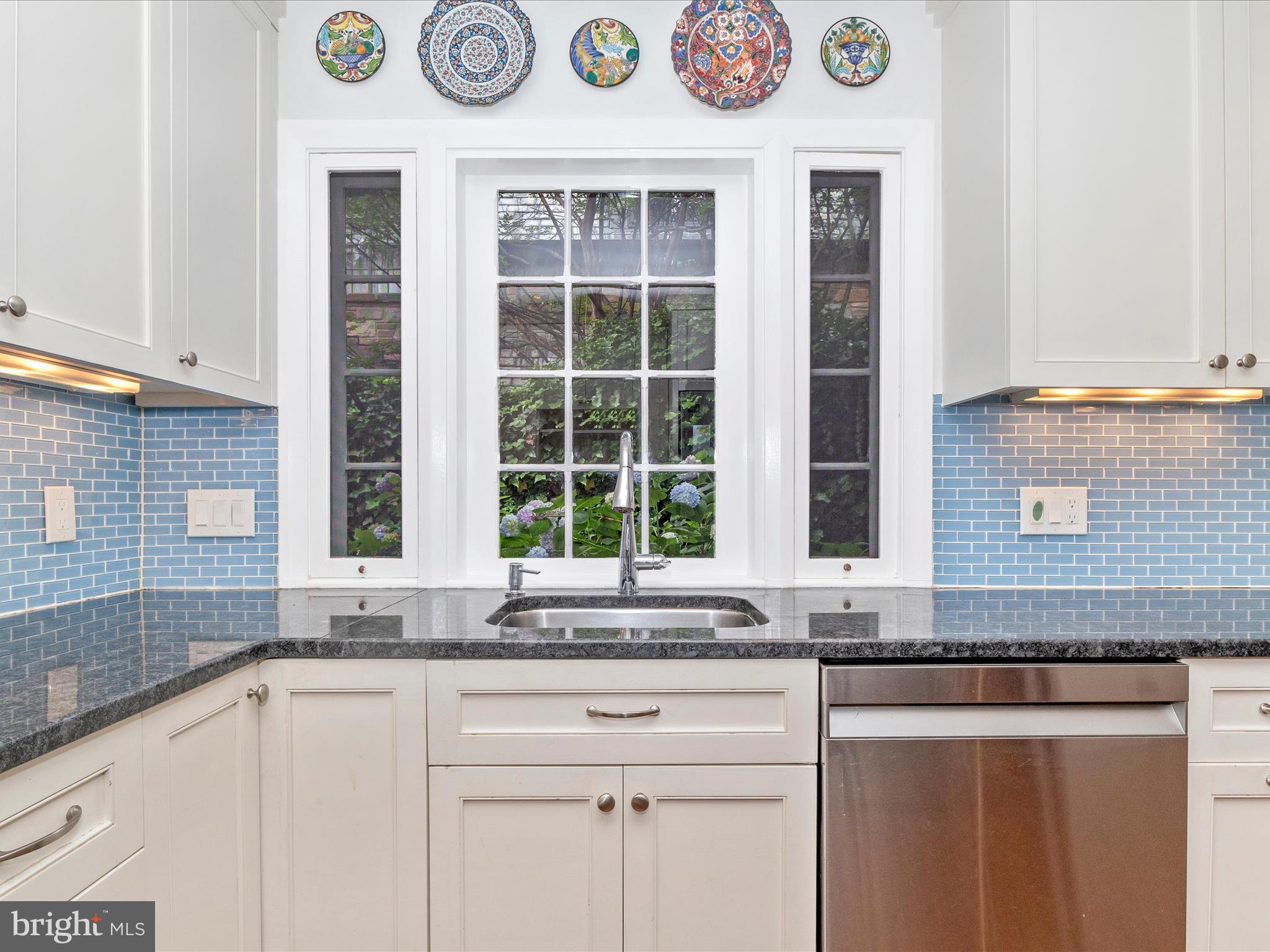 Real estate listing preview #11