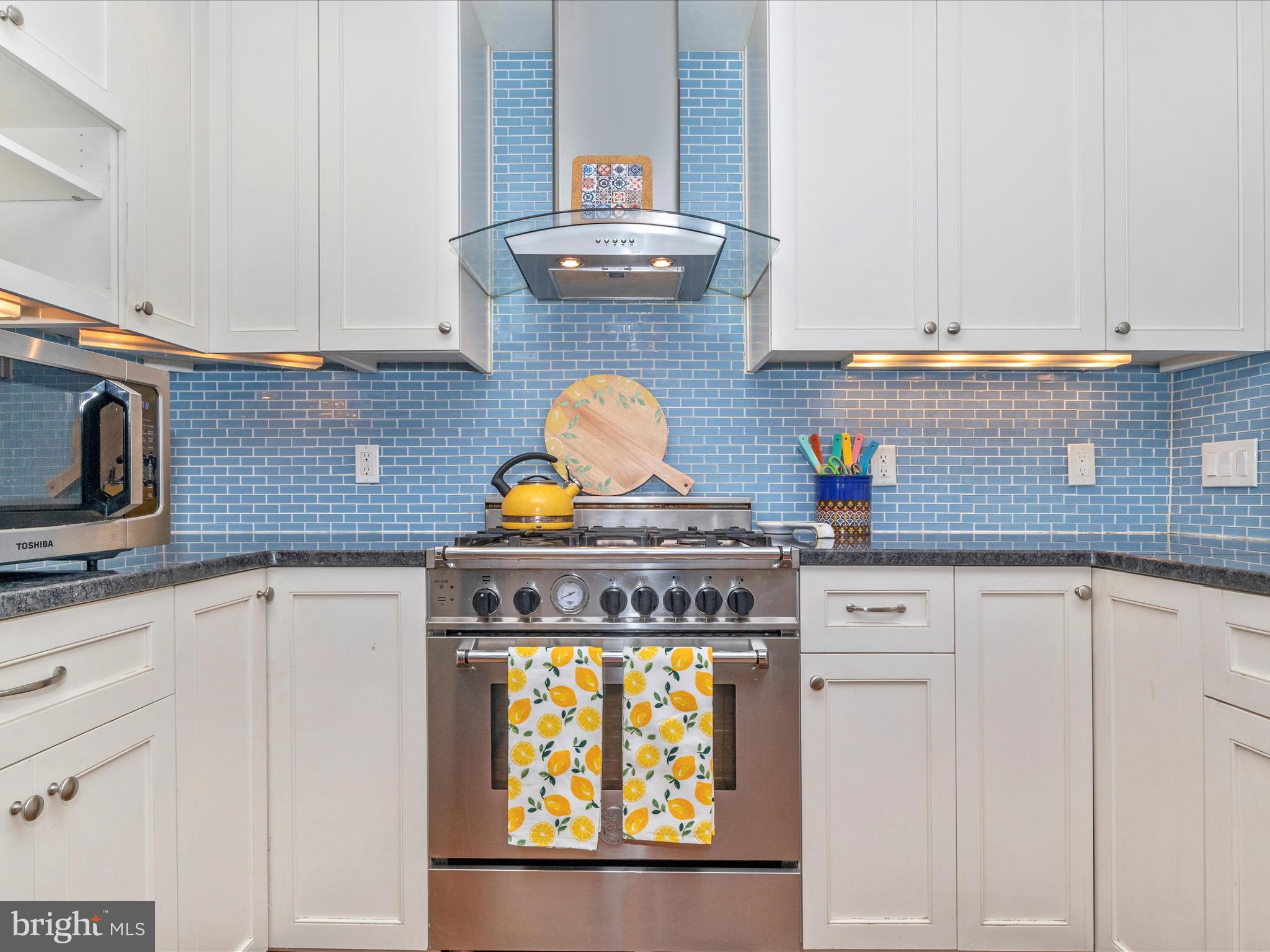 Real estate listing preview #13