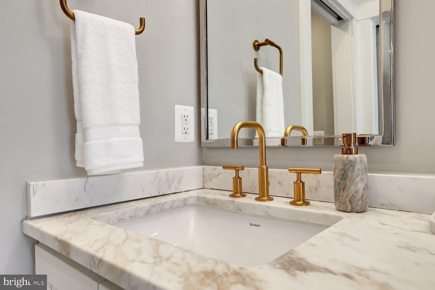 Real estate listing preview #15