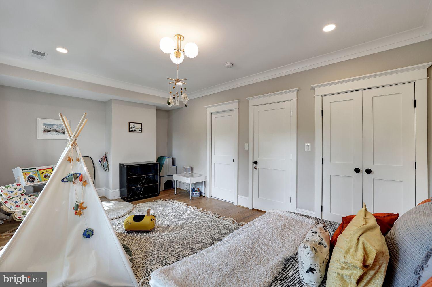 Real estate listing preview #37