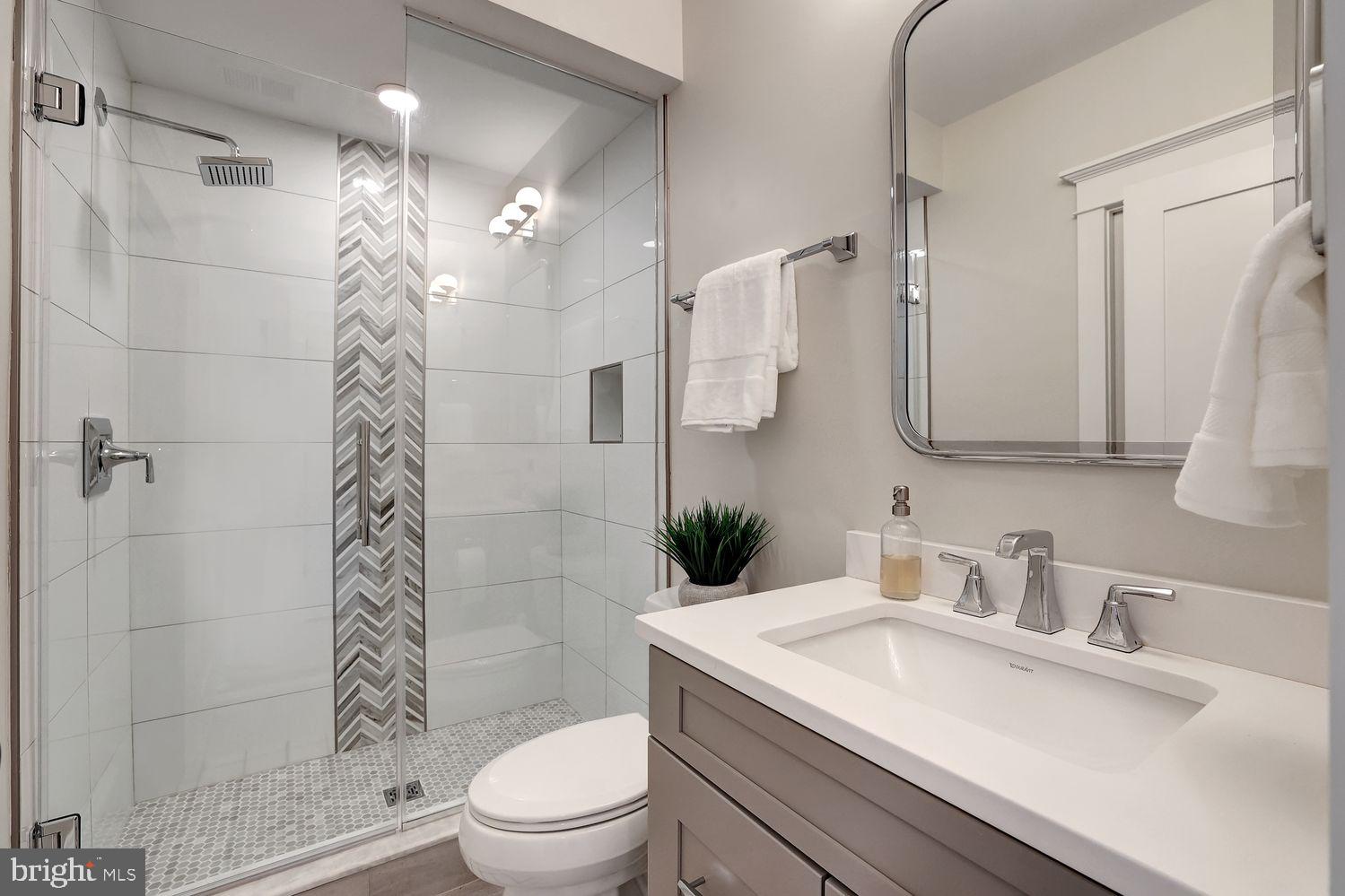 Real estate listing preview #34