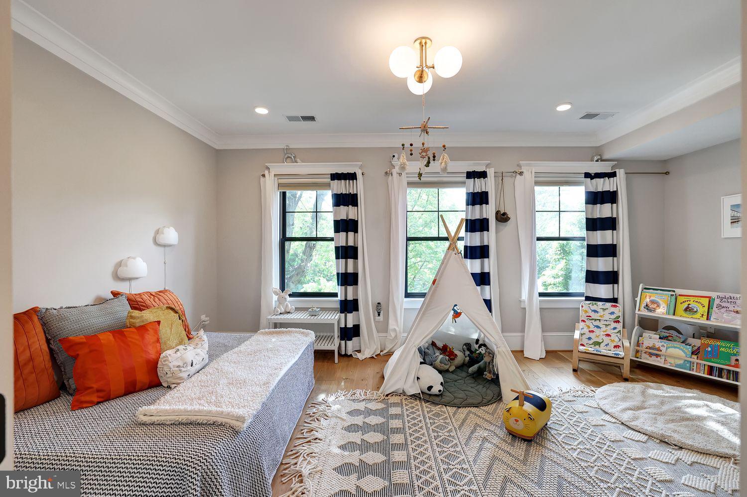 Real estate listing preview #35