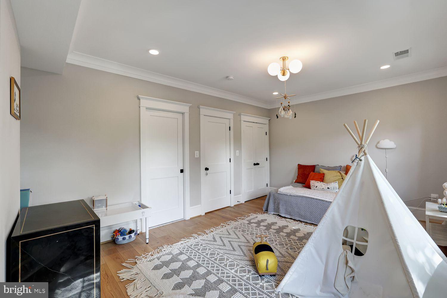 Real estate listing preview #39