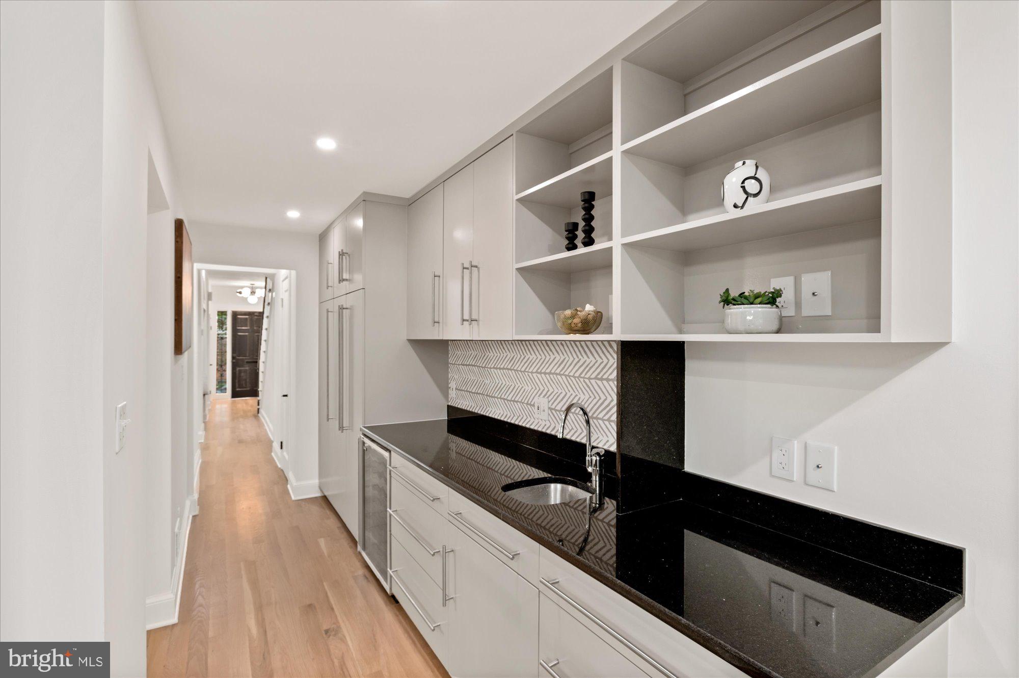 Real estate listing preview #18