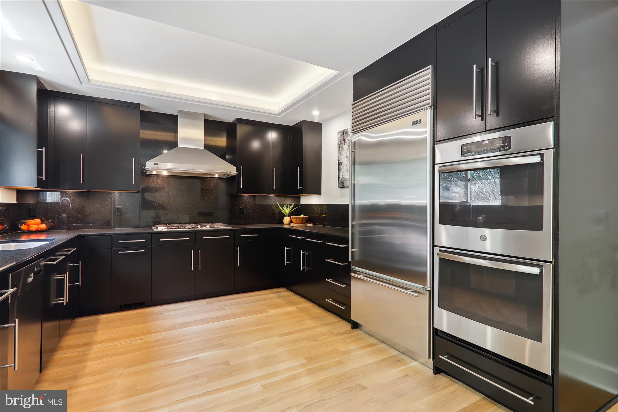 Real estate listing preview #12