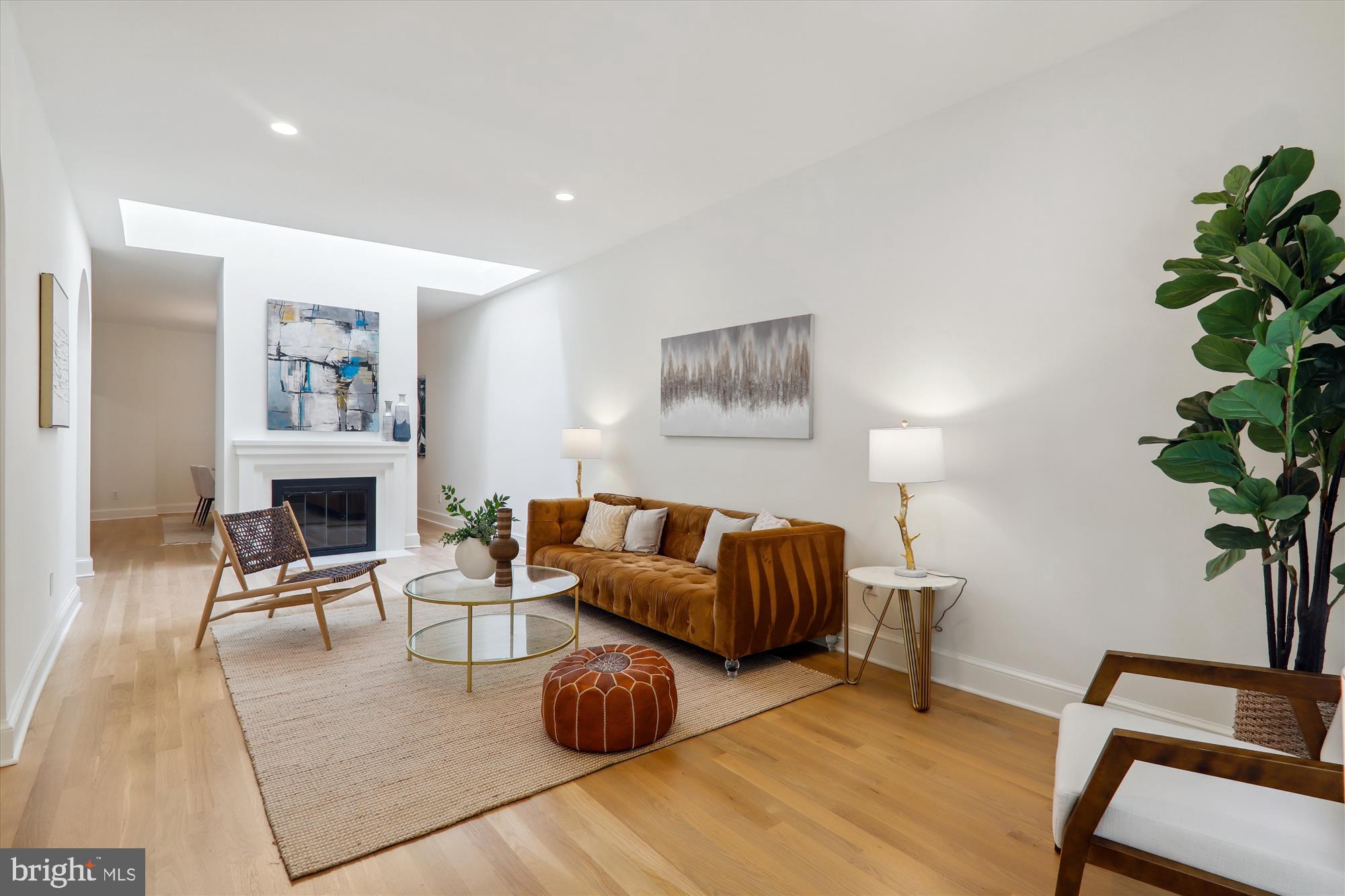 Real estate listing preview #8