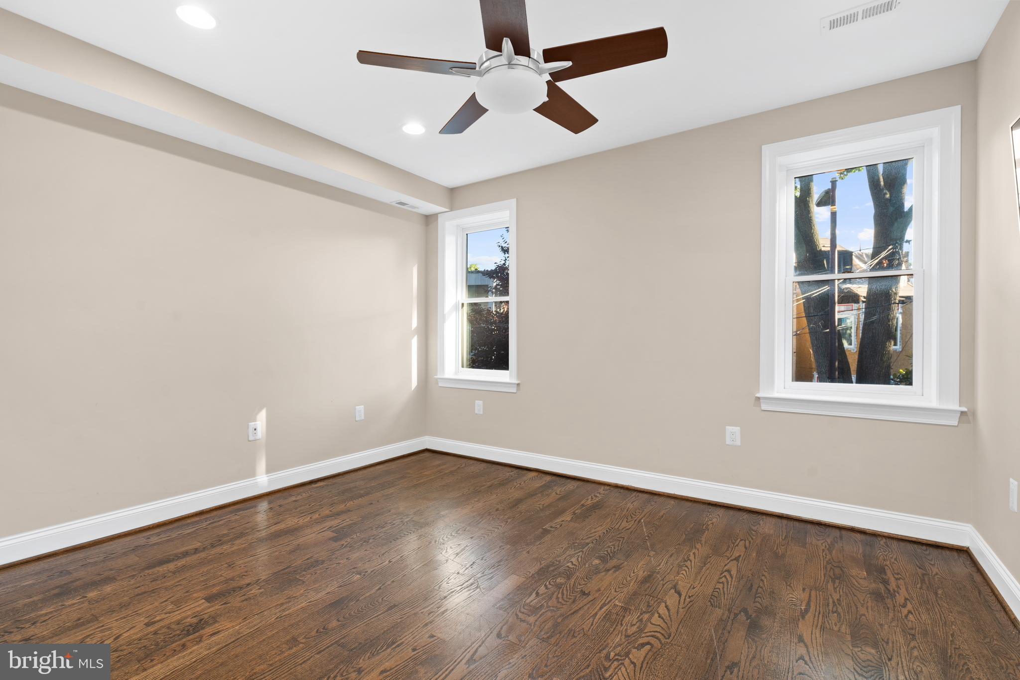 Real estate listing preview #22