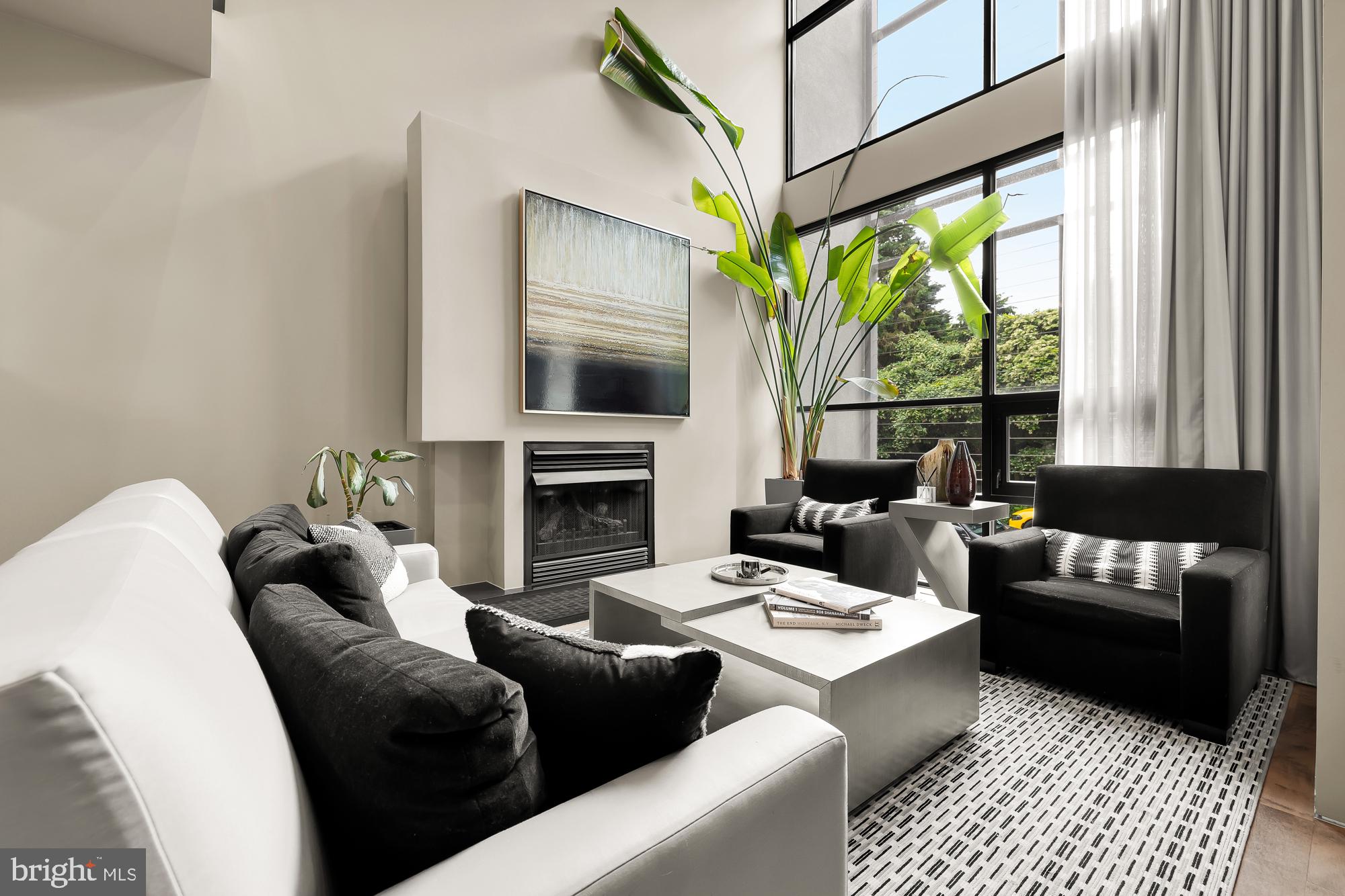 Real estate listing preview #3