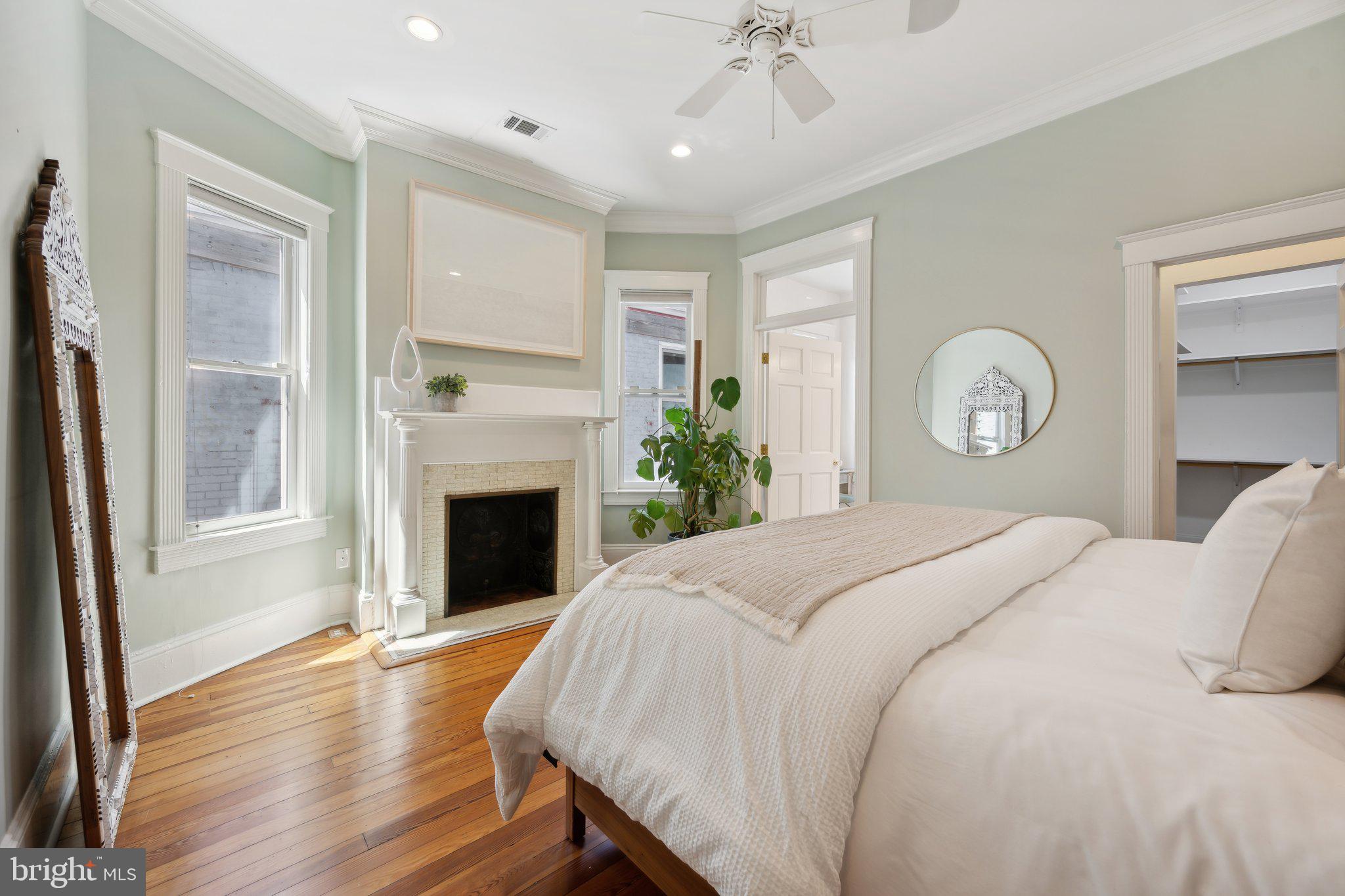 Real estate listing preview #24