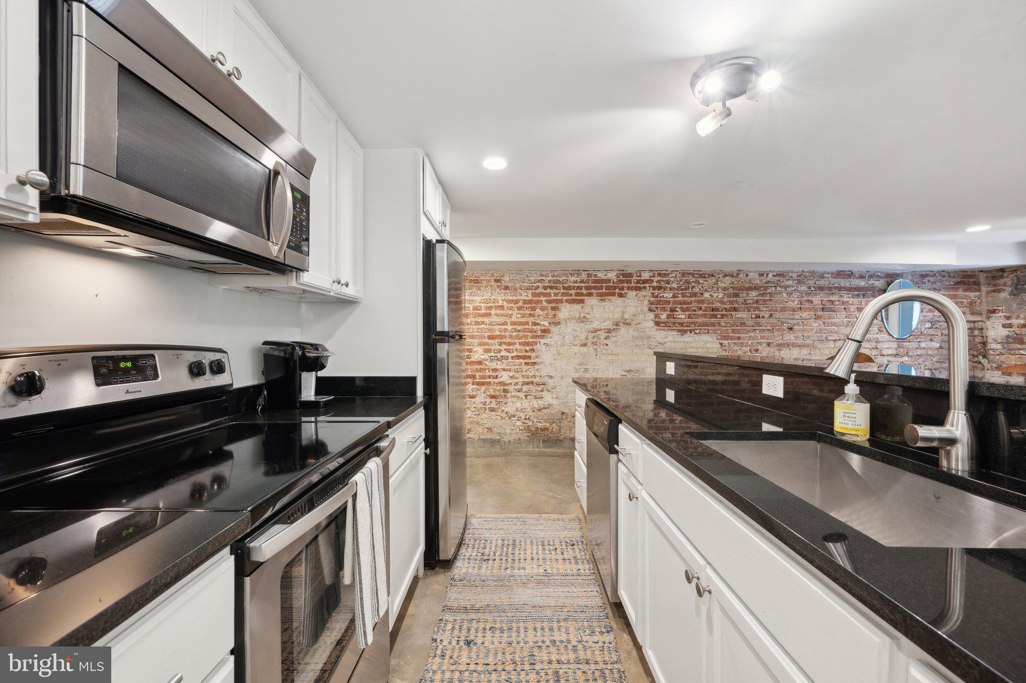 Real estate listing preview #42