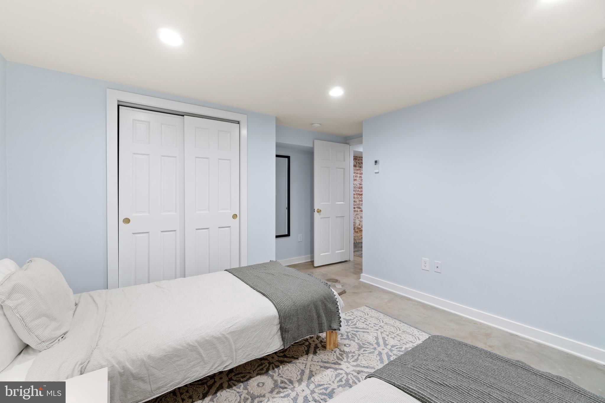 Real estate listing preview #49