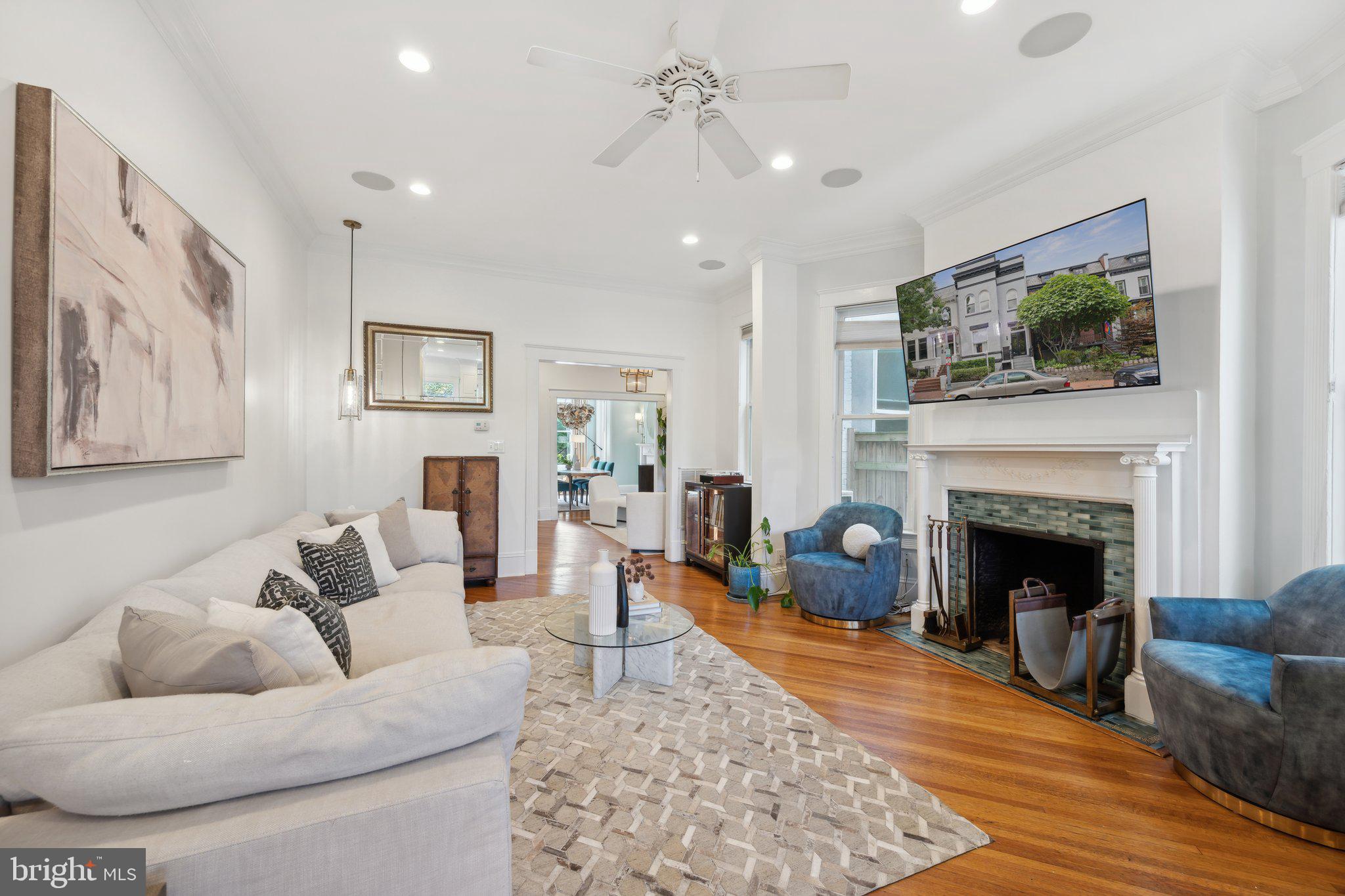 Real estate listing preview #12