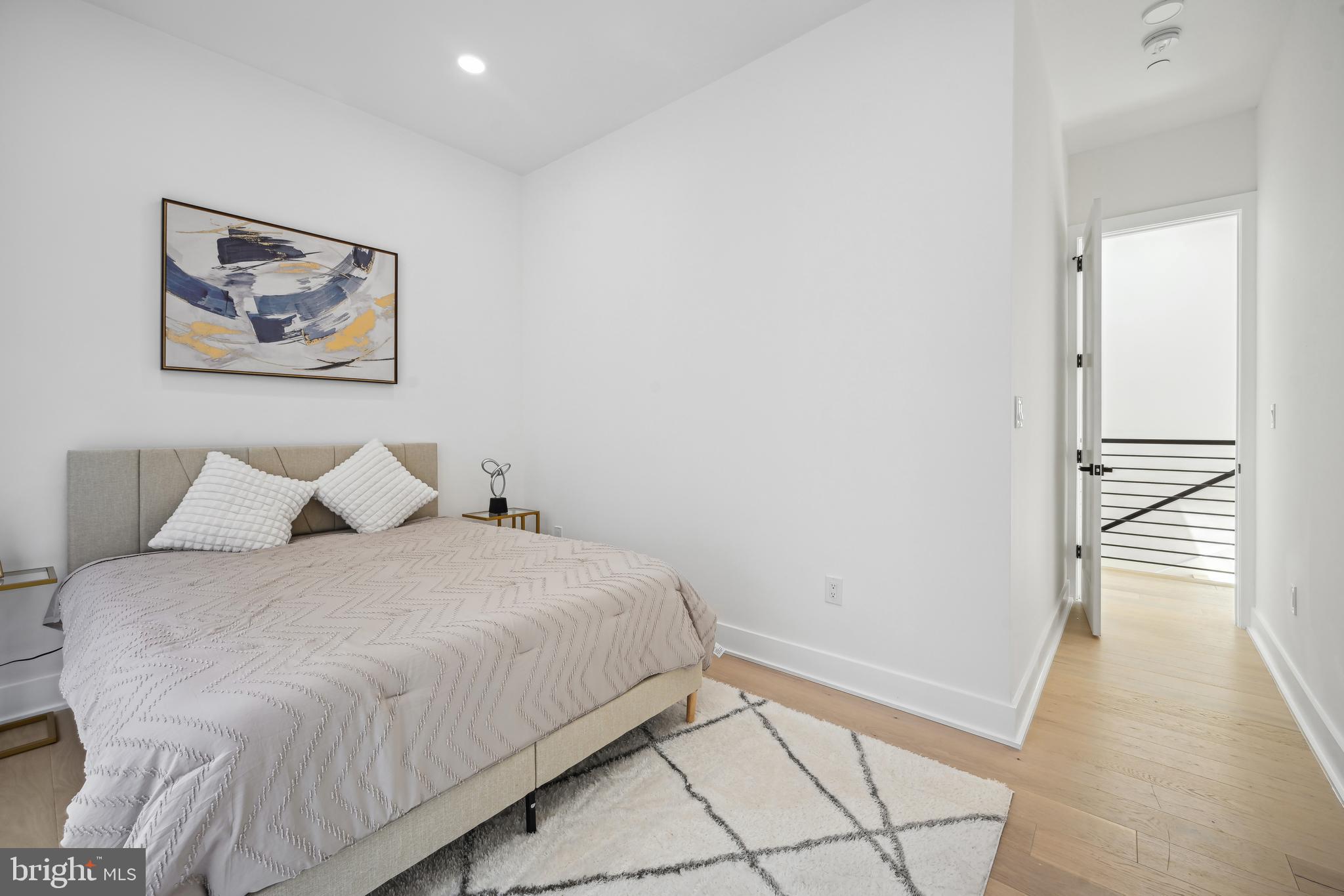 Real estate listing preview #30