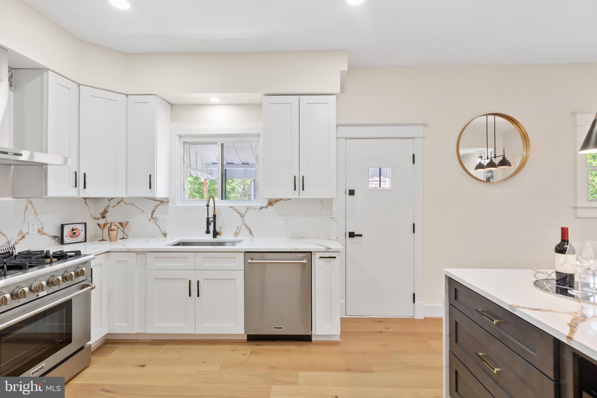 Real estate listing preview #16