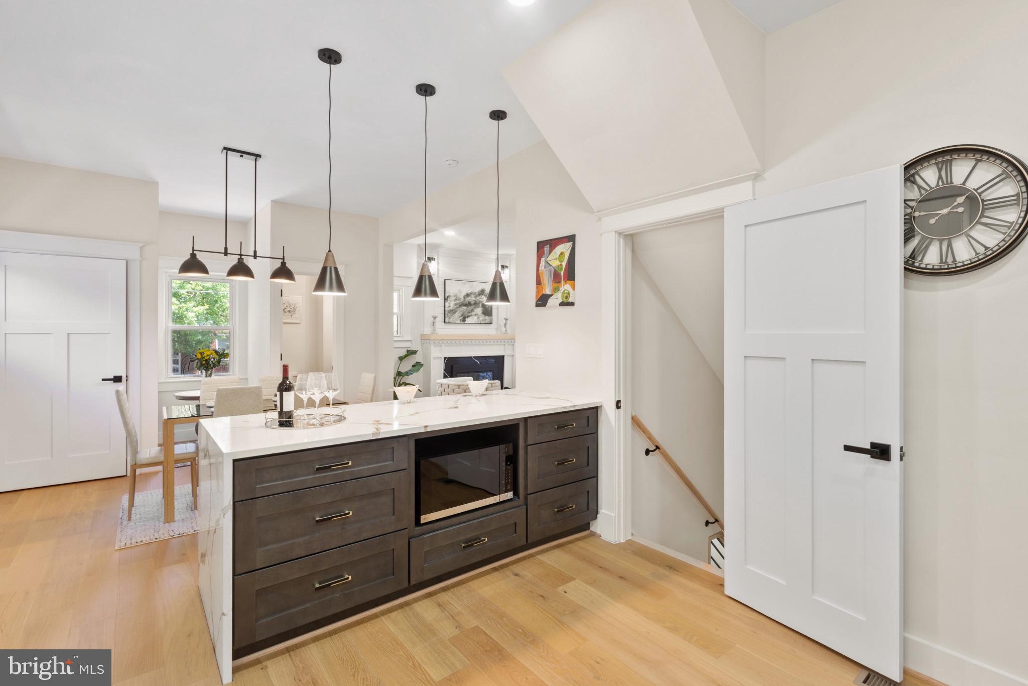 Real estate listing preview #17