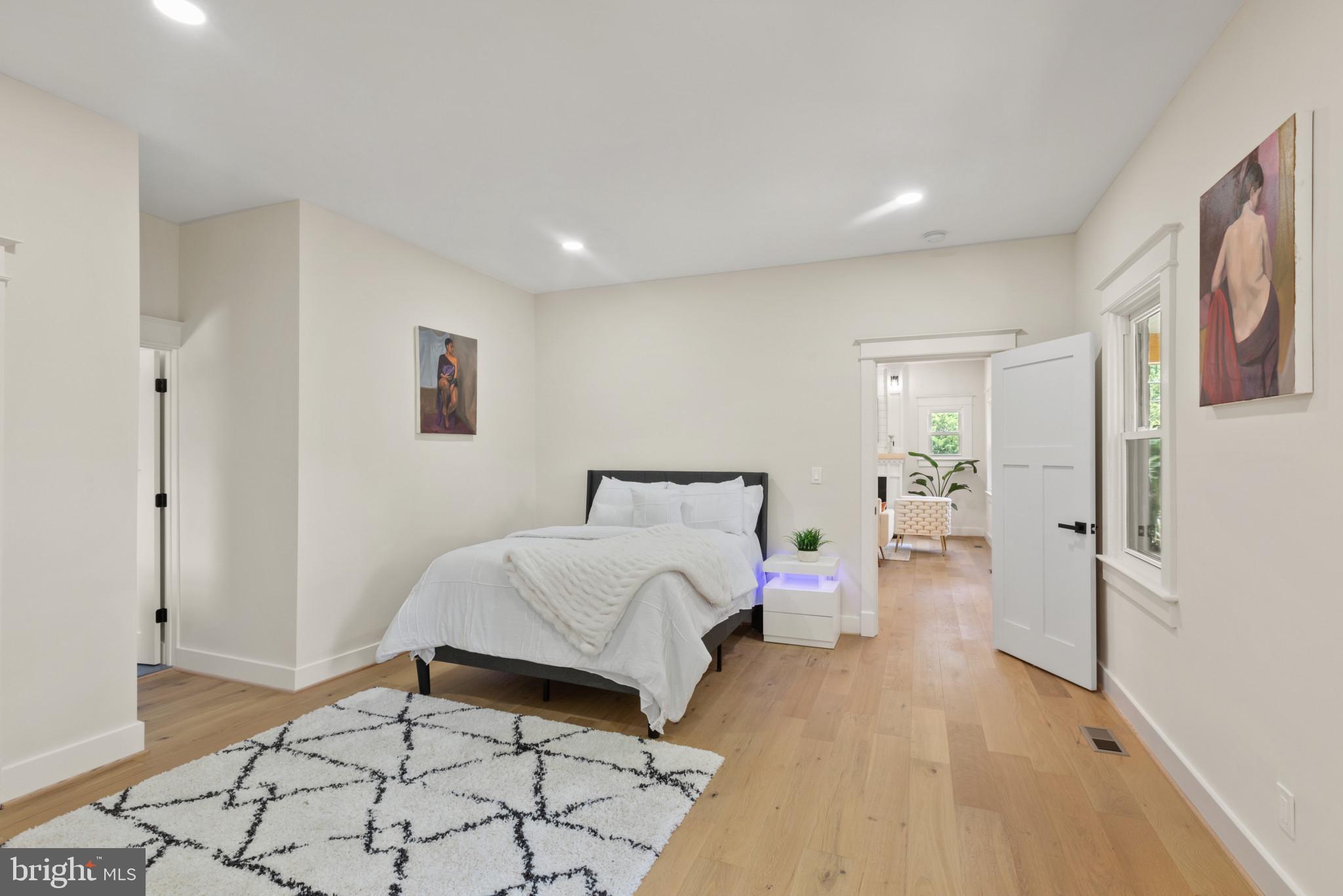 Real estate listing preview #22