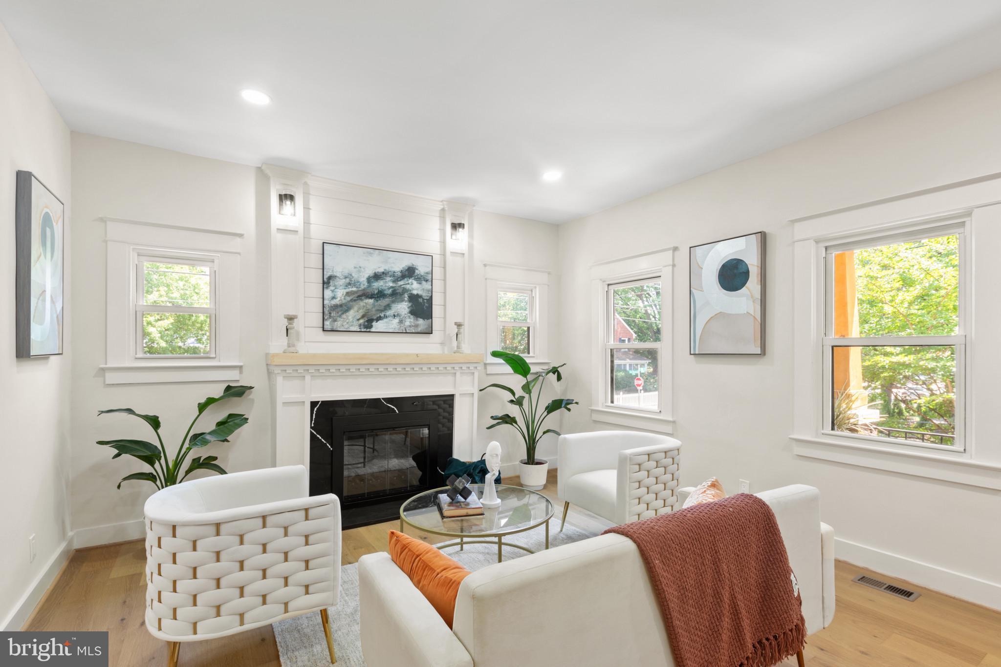 Real estate listing preview #10