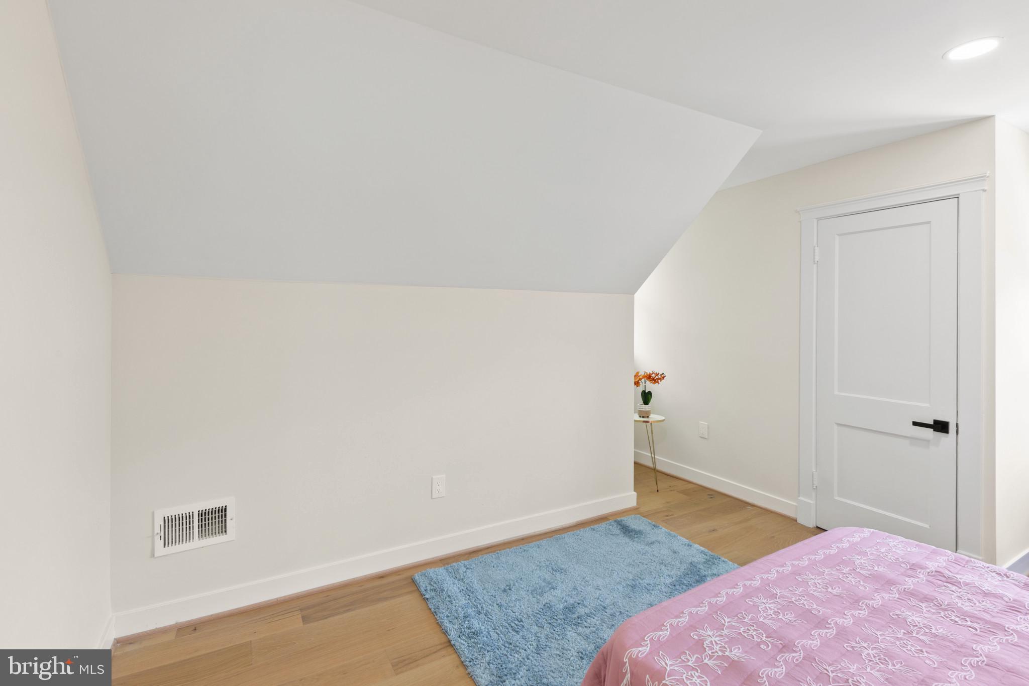 Real estate listing preview #39