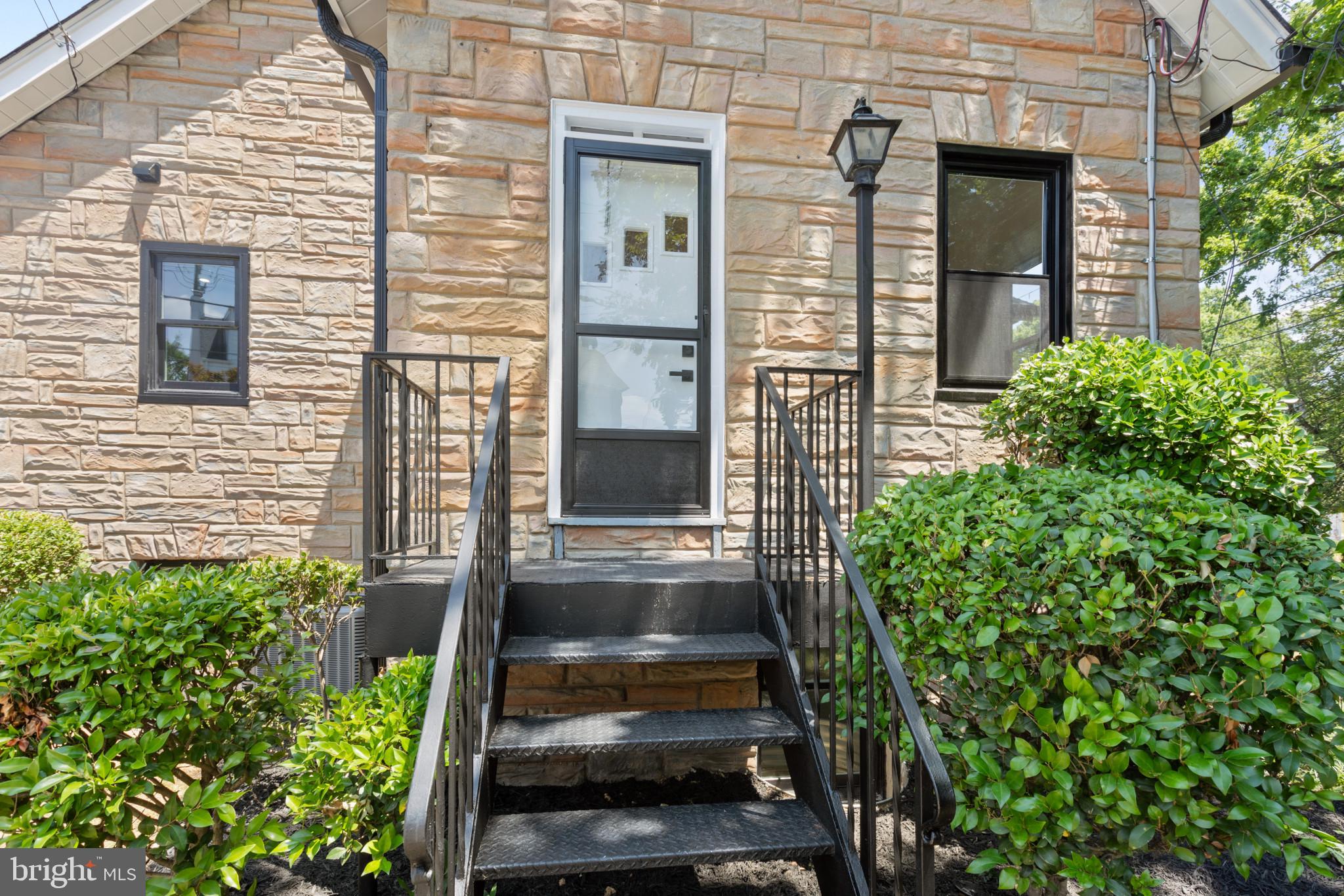 Real estate listing preview #79