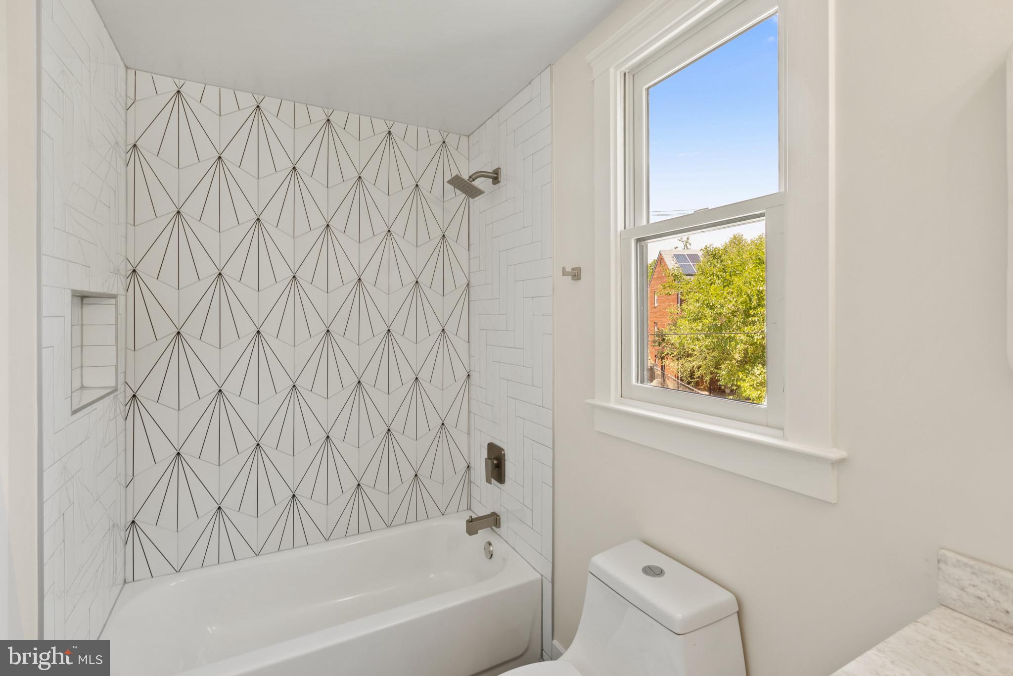 Real estate listing preview #64