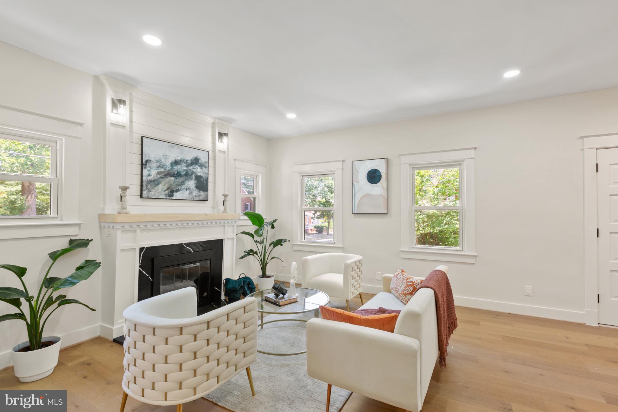 Real estate listing preview #9