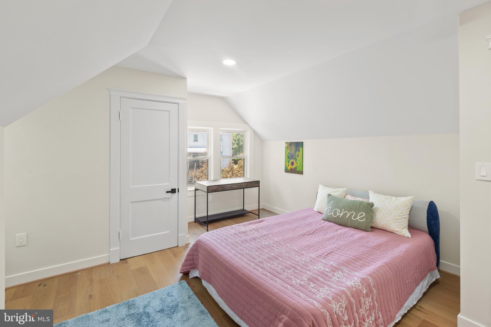 Real estate listing preview #36