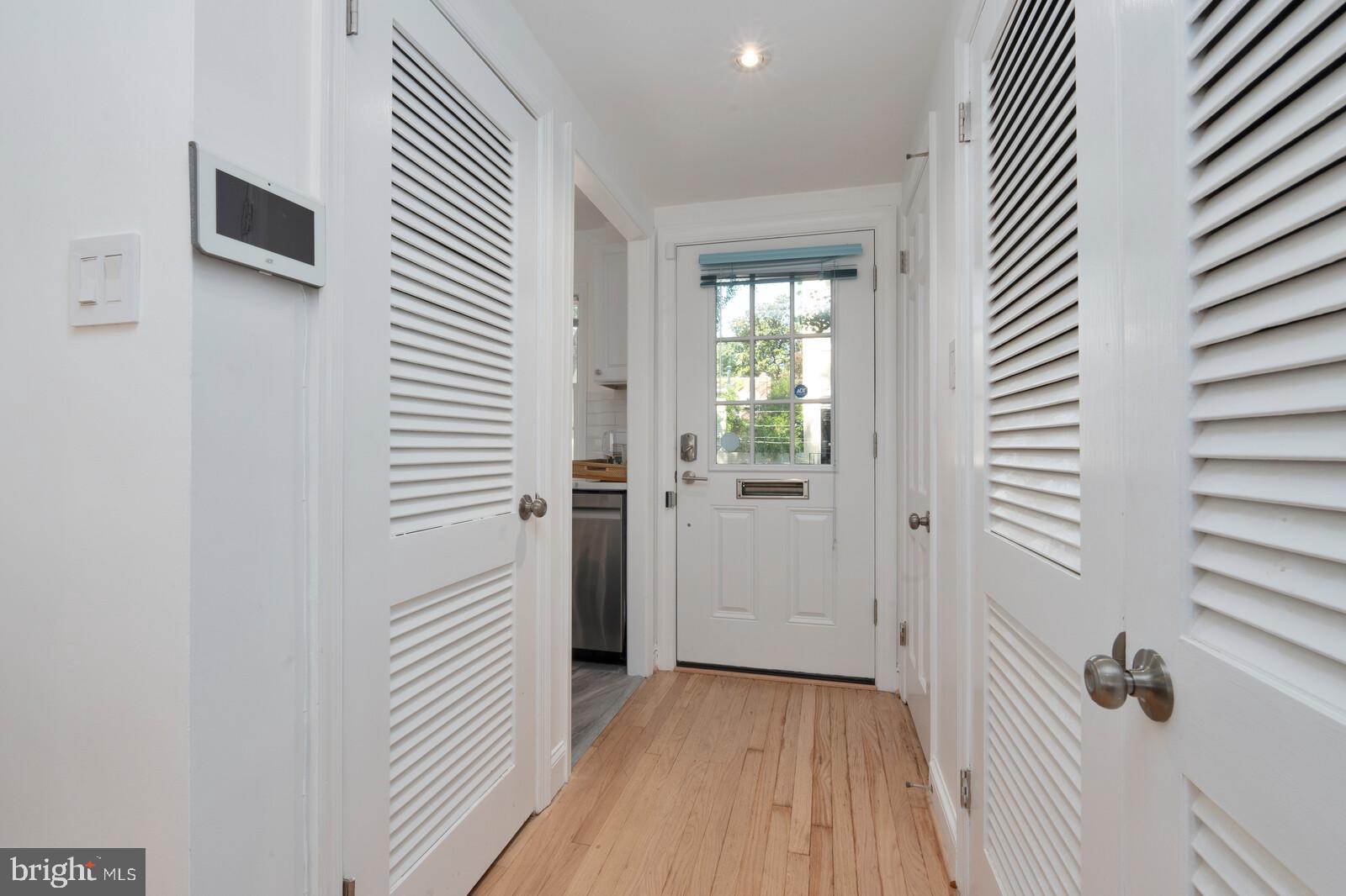 Real estate listing preview #14