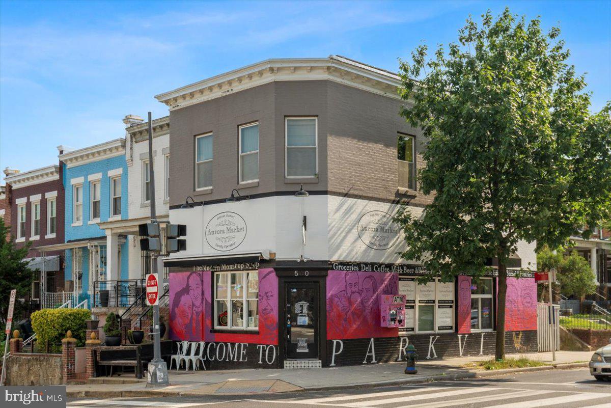 Real estate listing preview #2