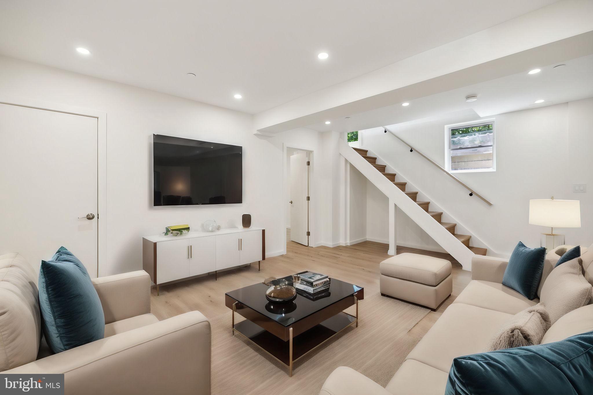 Real estate listing preview #32