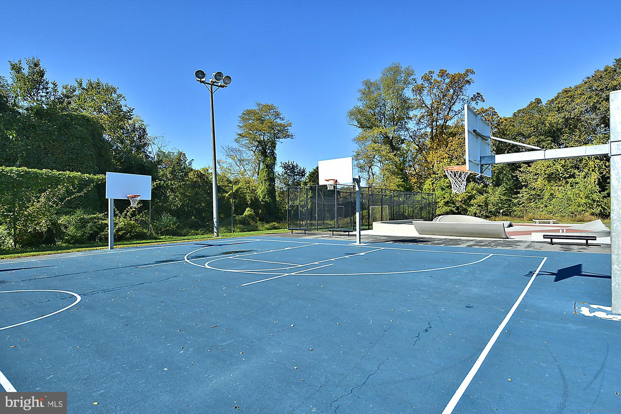 Real estate listing preview #37