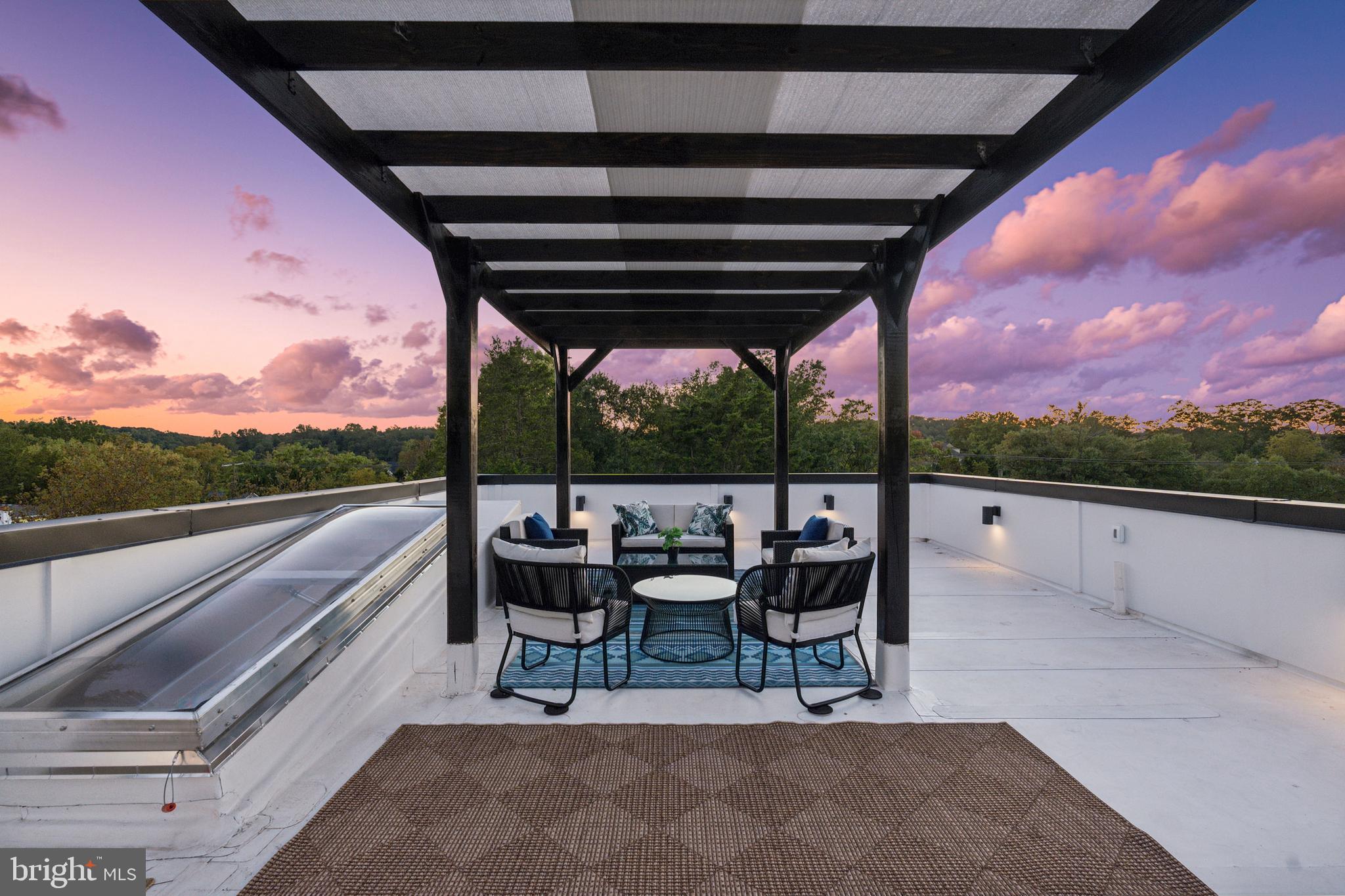 Real estate listing preview #18