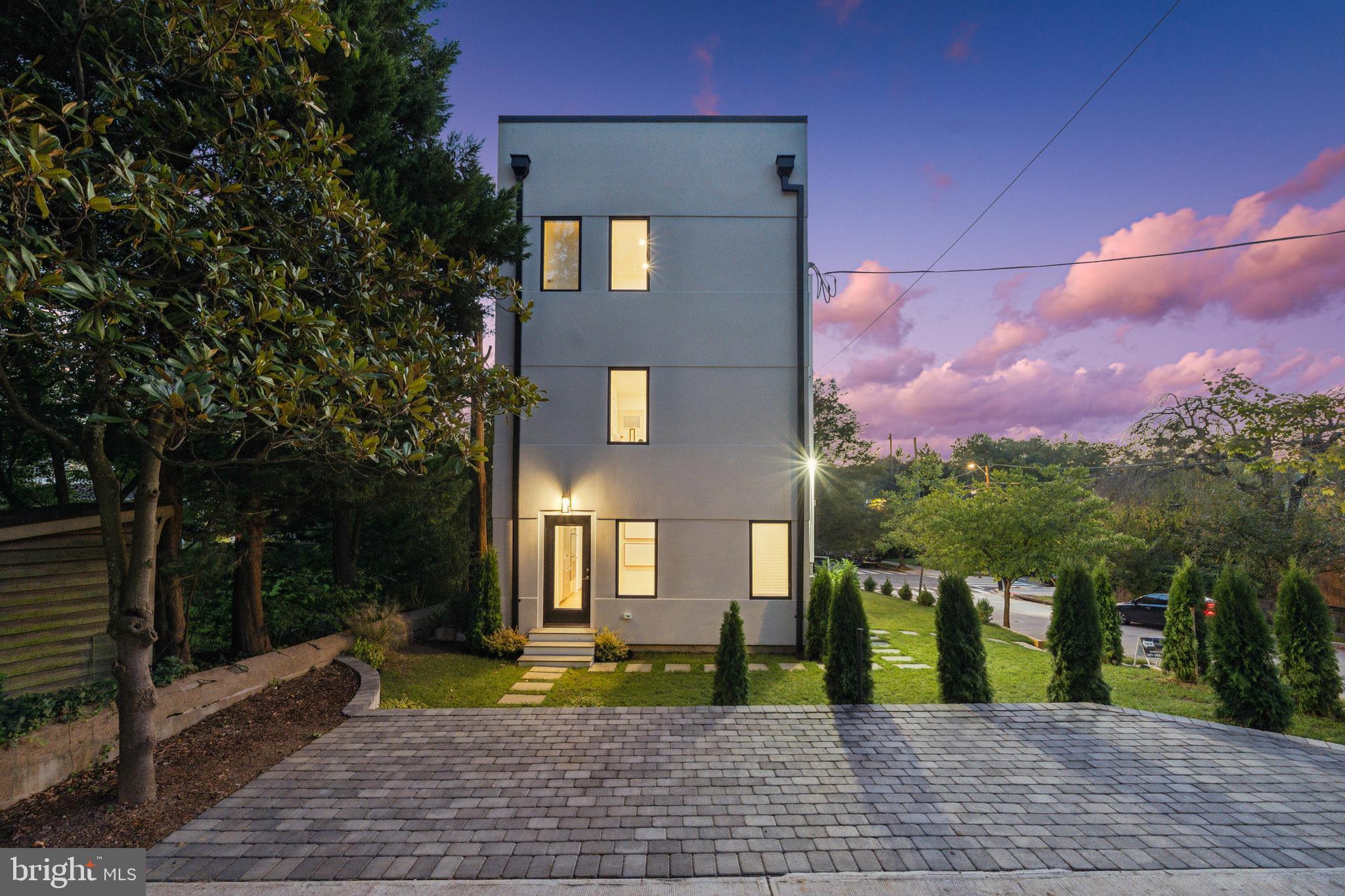 Real estate listing preview #34