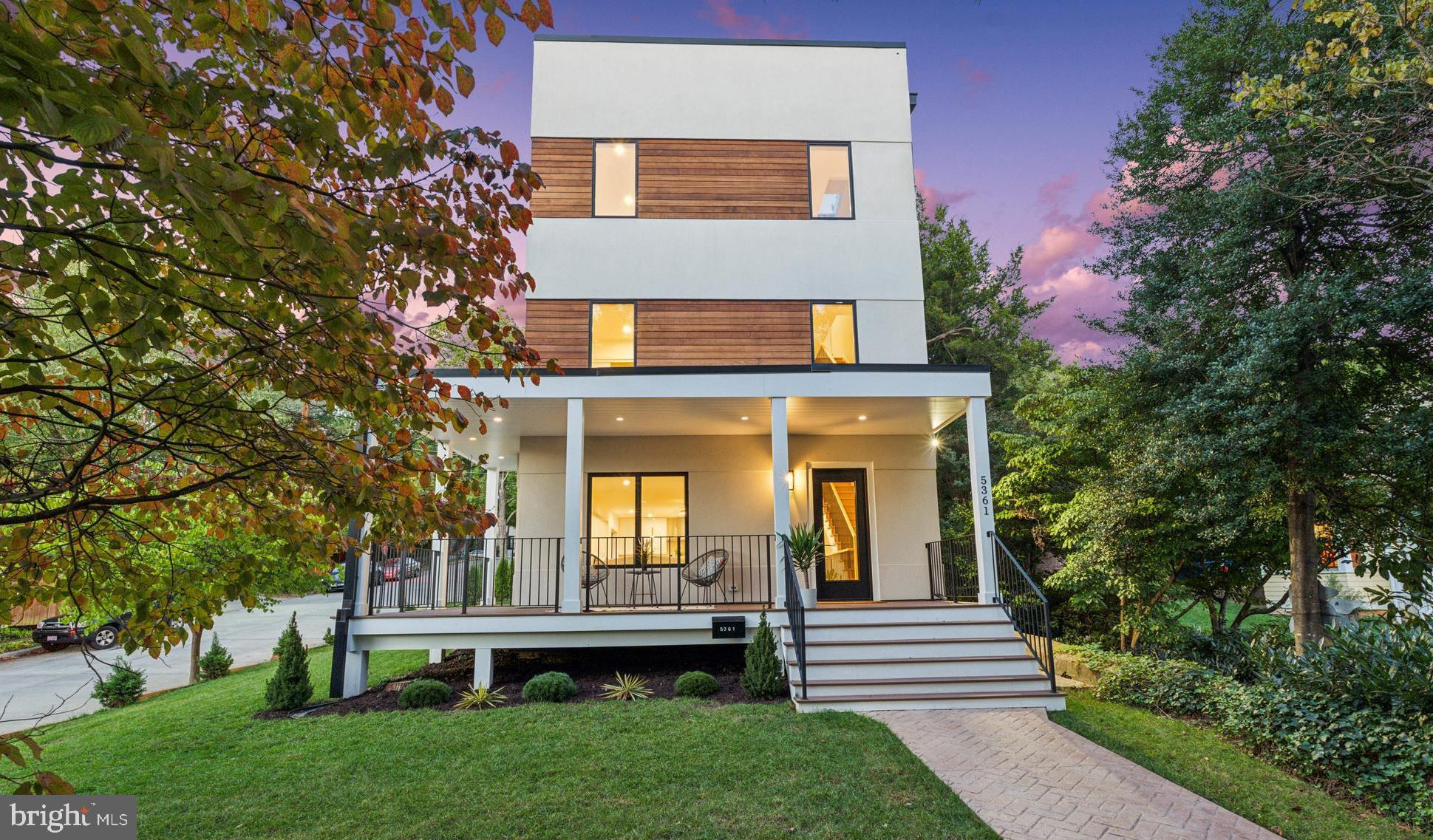 Real estate listing preview #1