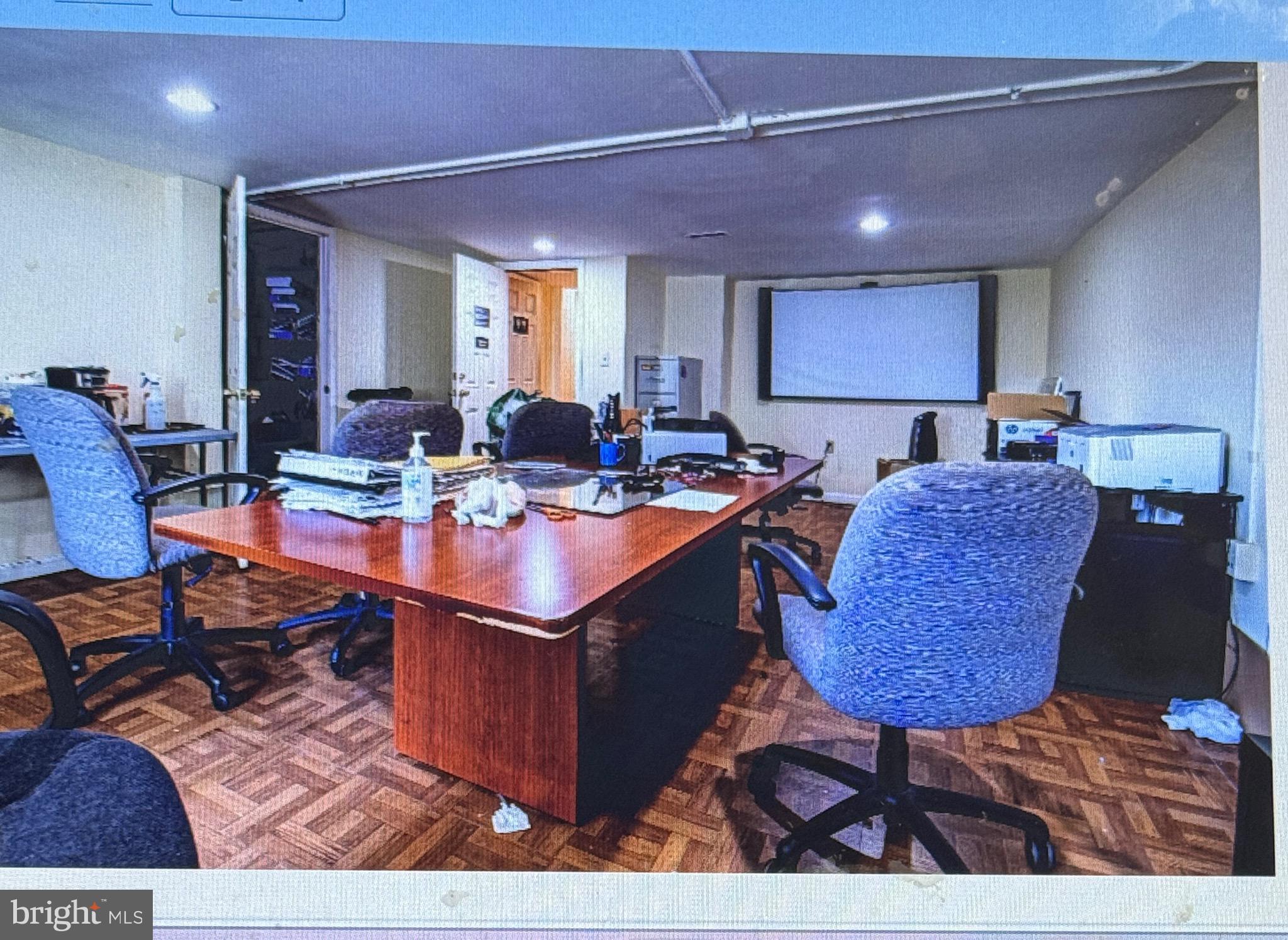 Real estate listing preview #4