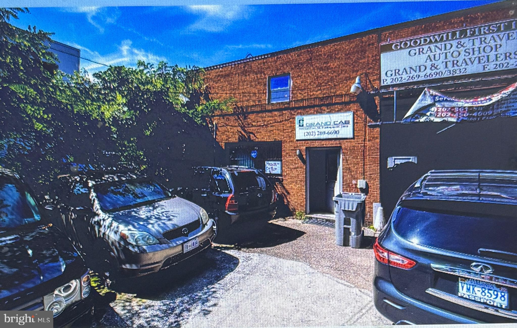 Real estate listing preview #1