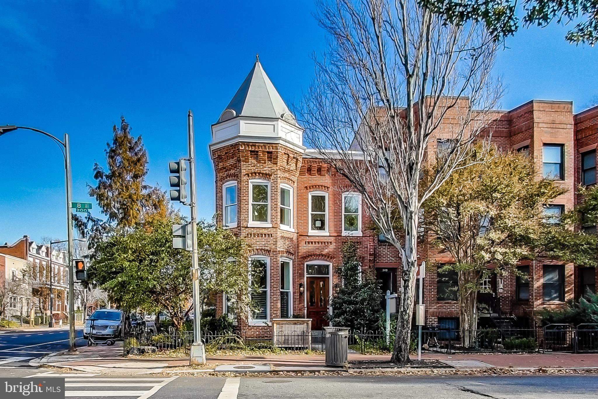 Real estate listing preview #4