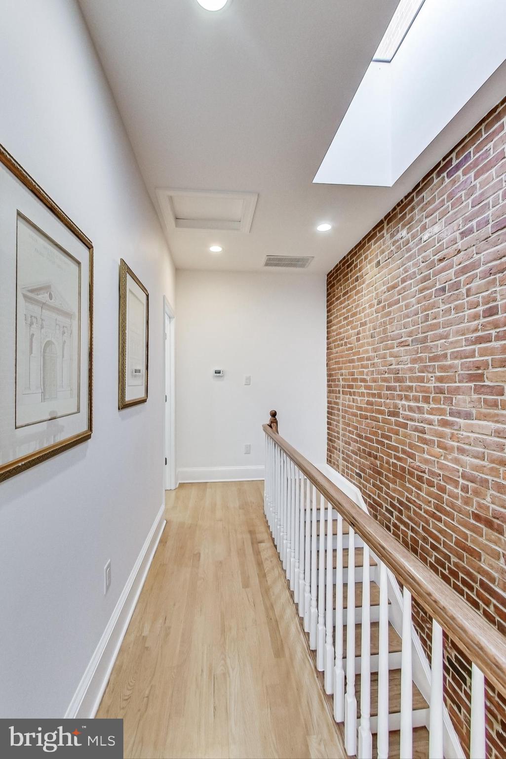 Real estate listing preview #17