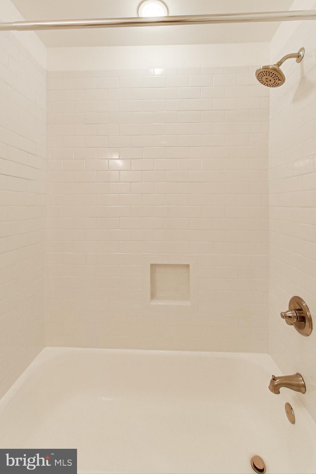 Real estate listing preview #43