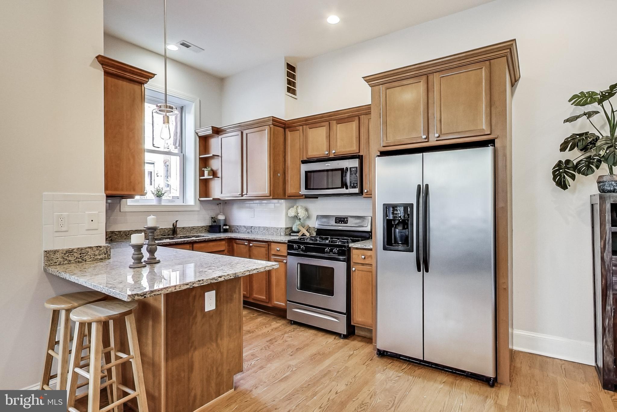 Real estate listing preview #14