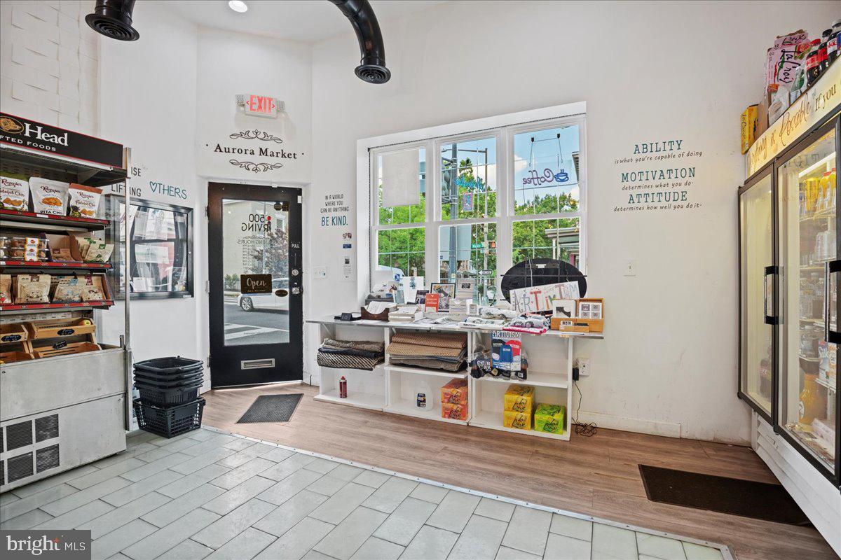 Real estate listing preview #12